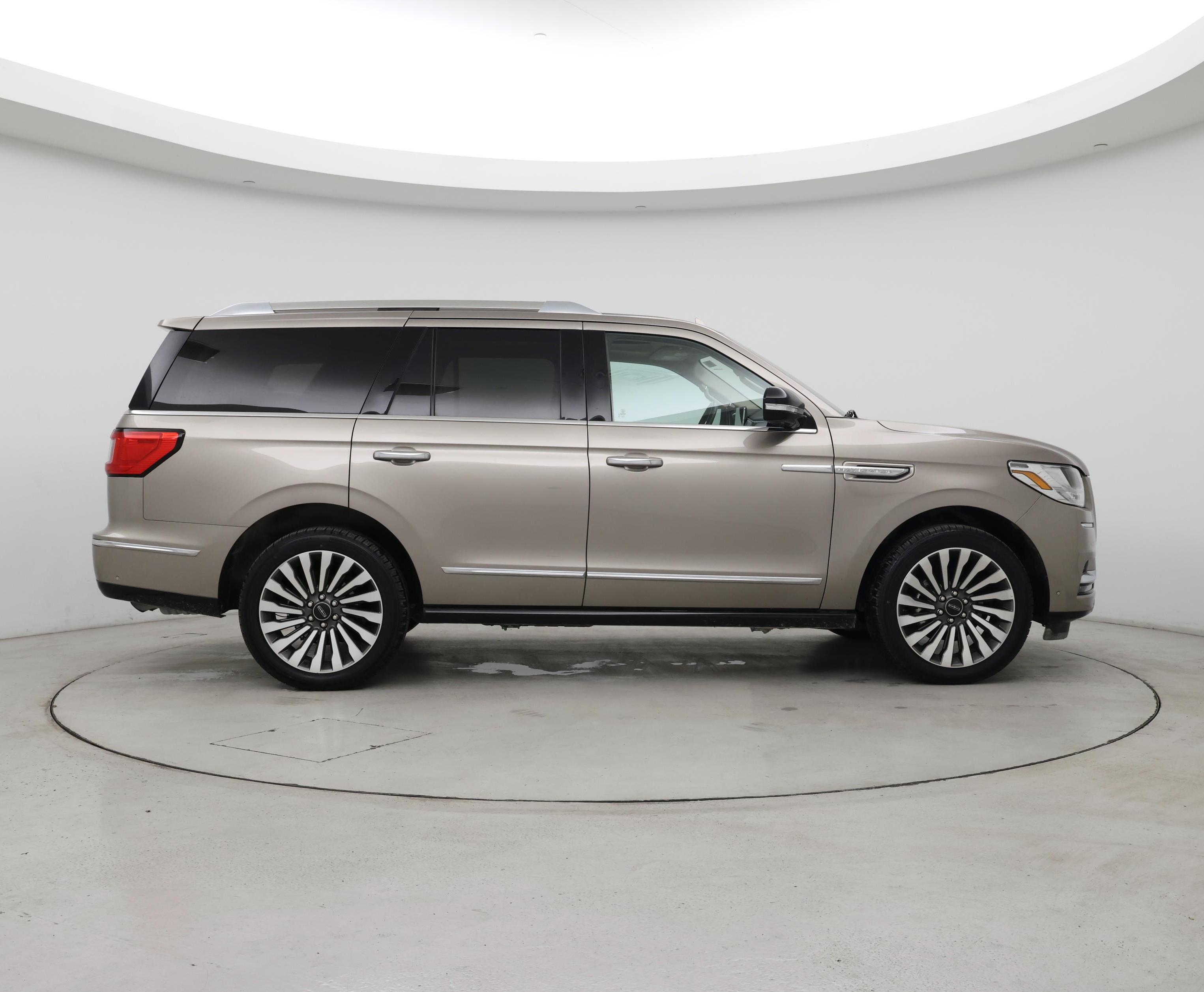 Thumbnail: 2019 Lincoln Navigator - 7