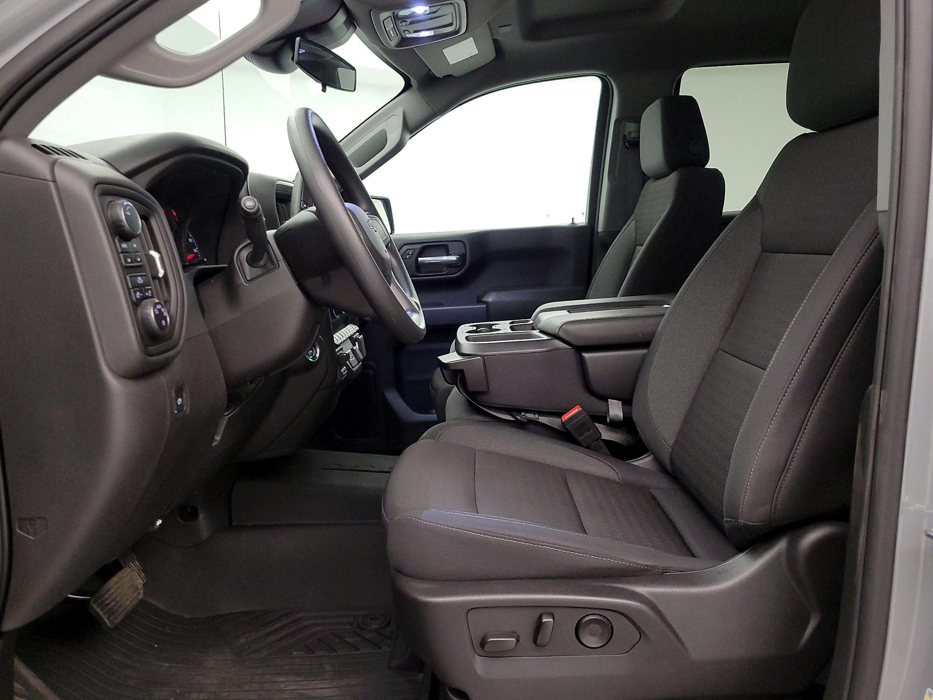 Thumbnail: 2025 Chevrolet Silverado 1500 - 11