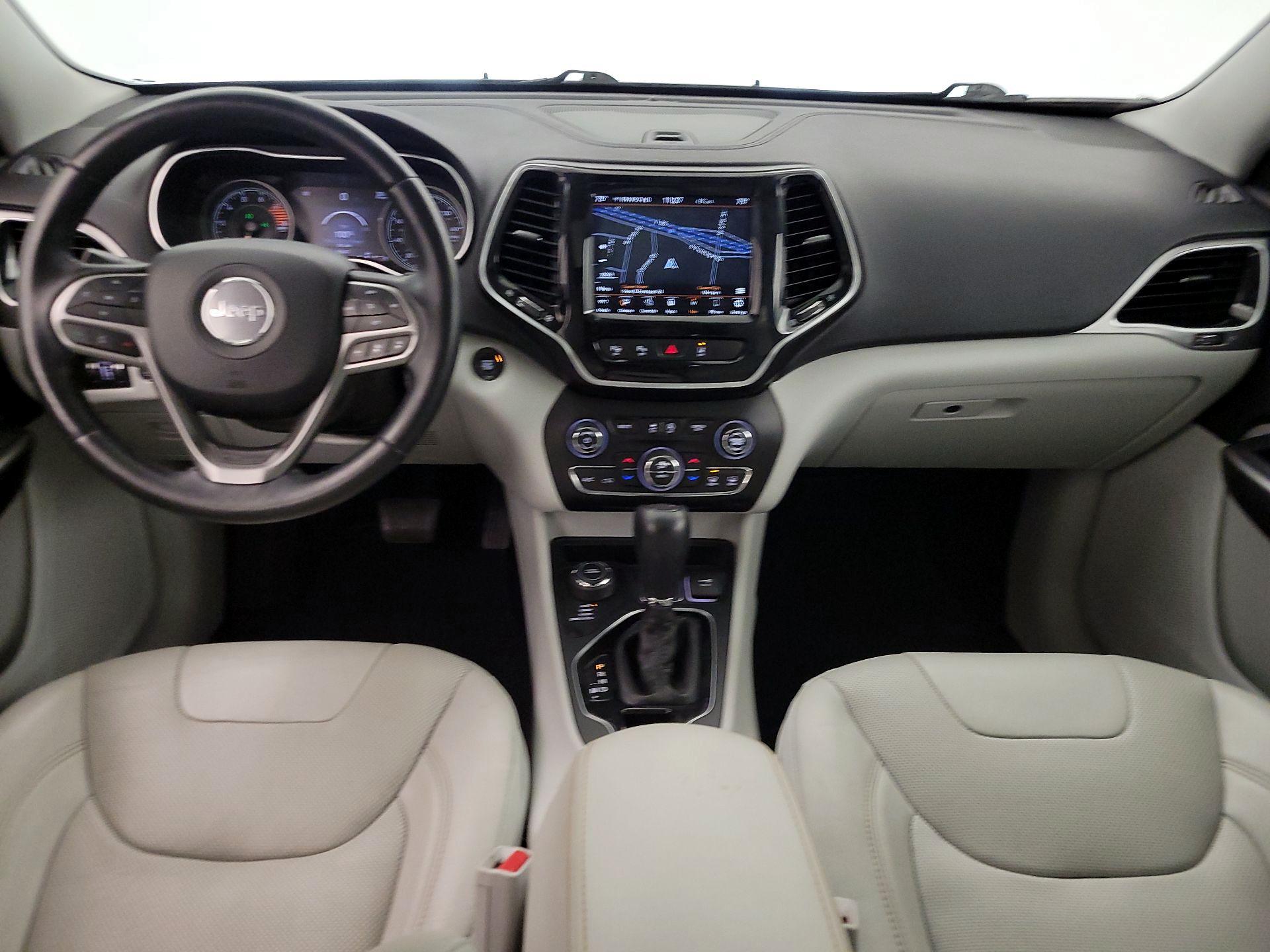 Thumbnail: 2019 Jeep Cherokee - 9