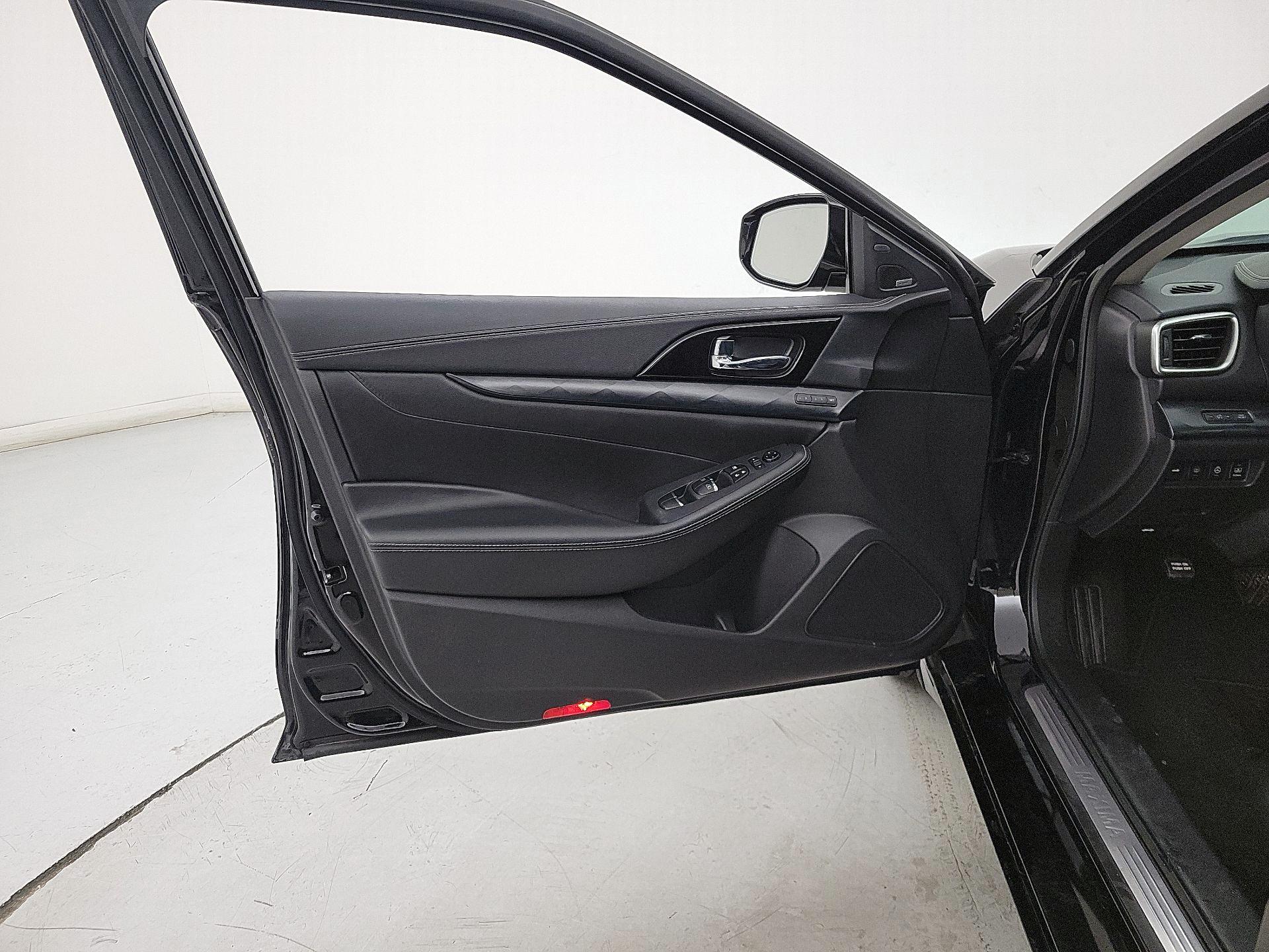 Thumbnail: 2022 Nissan Maxima - 12