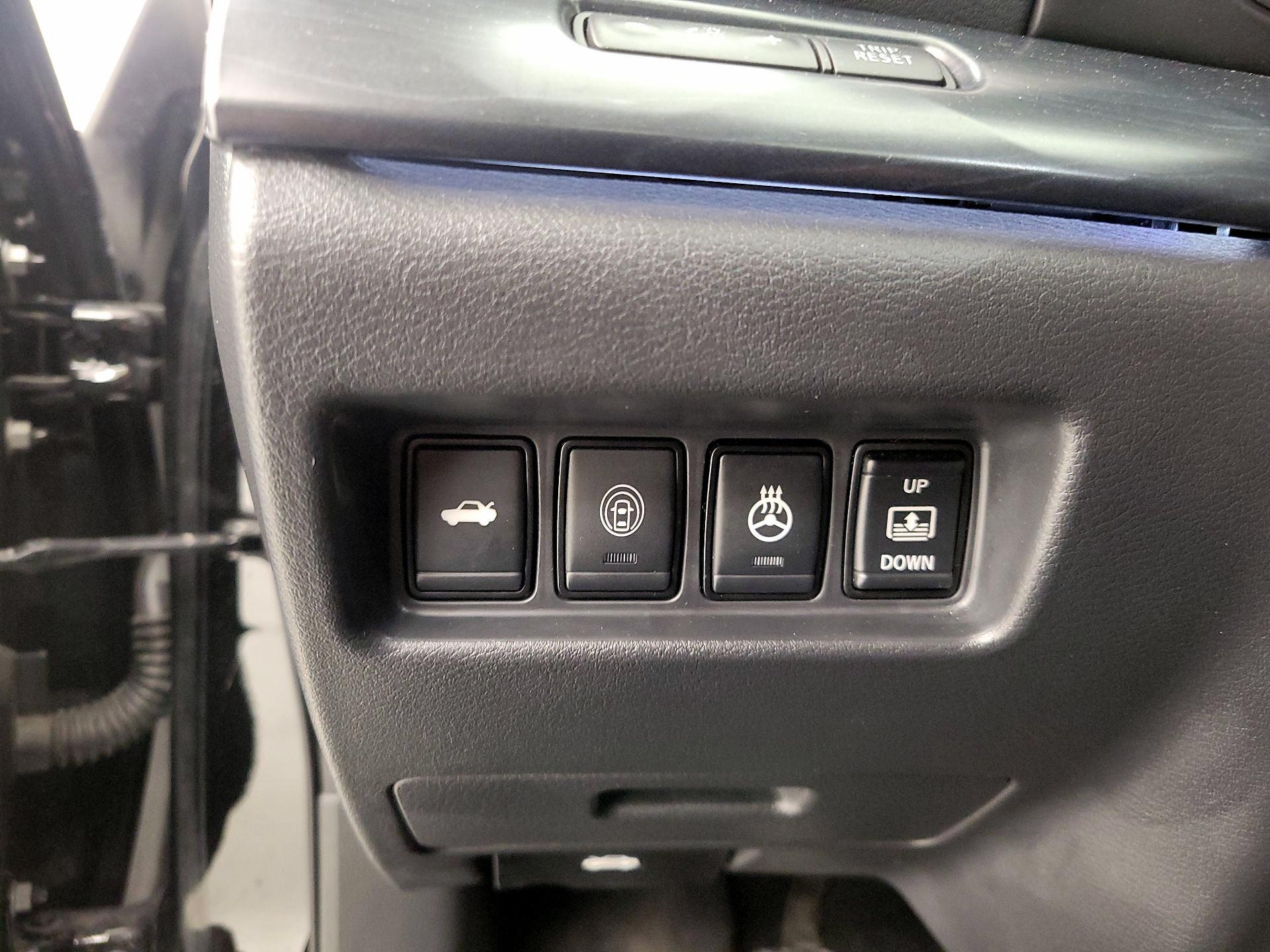 Thumbnail: 2022 Nissan Maxima - 13