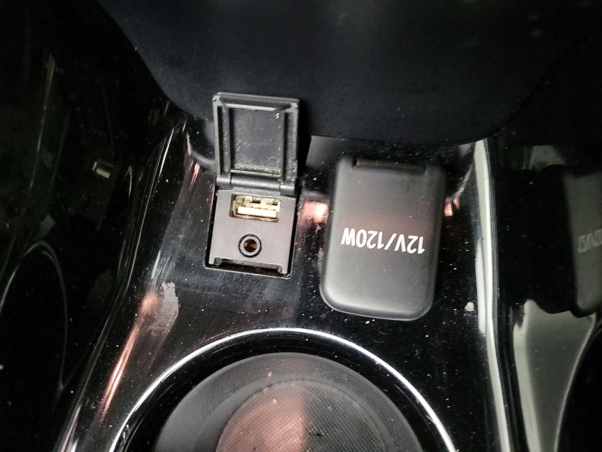 Thumbnail: 2021 Toyota Prius Prime - 19