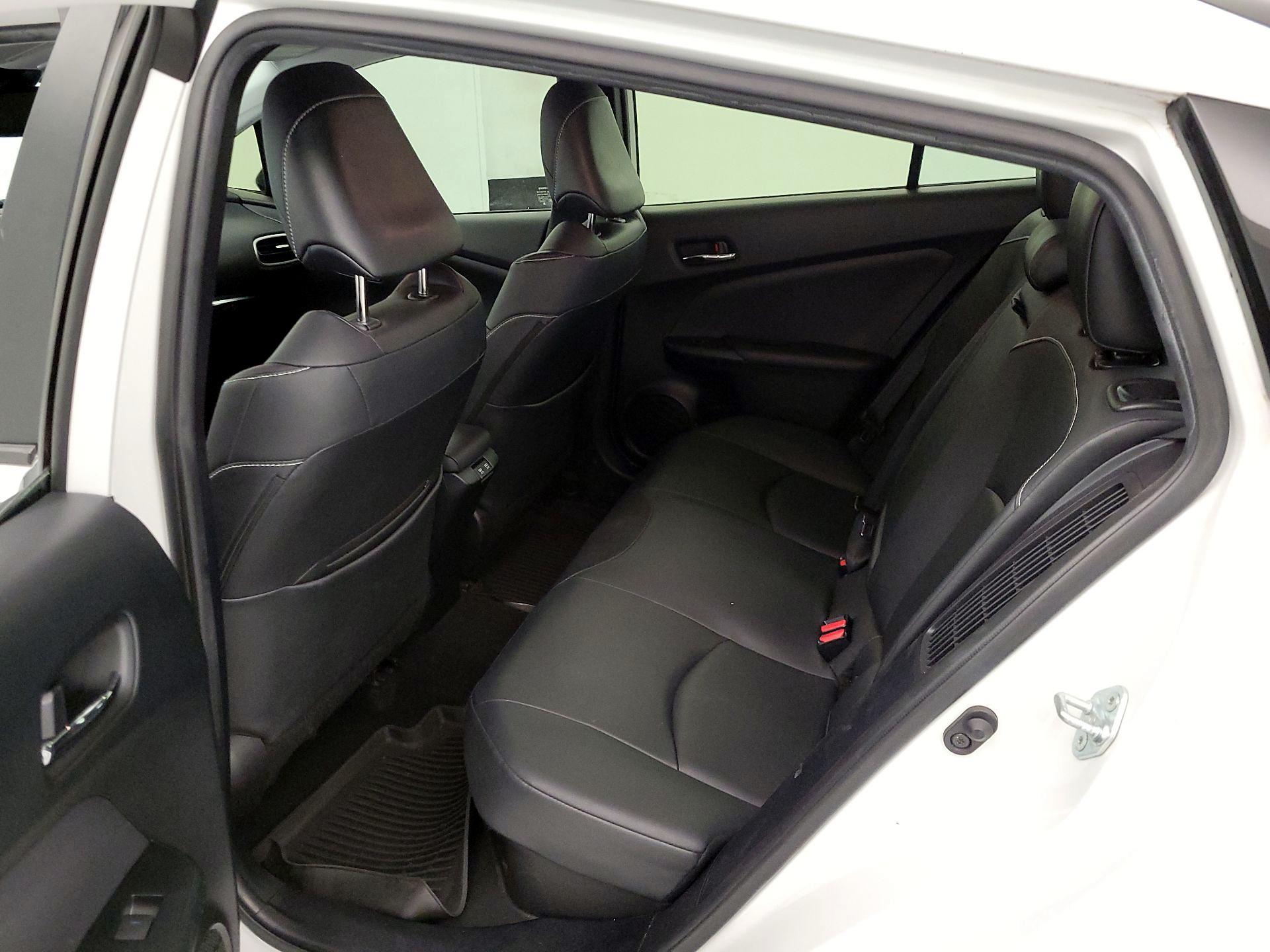 Thumbnail: 2021 Toyota Prius Prime - 20