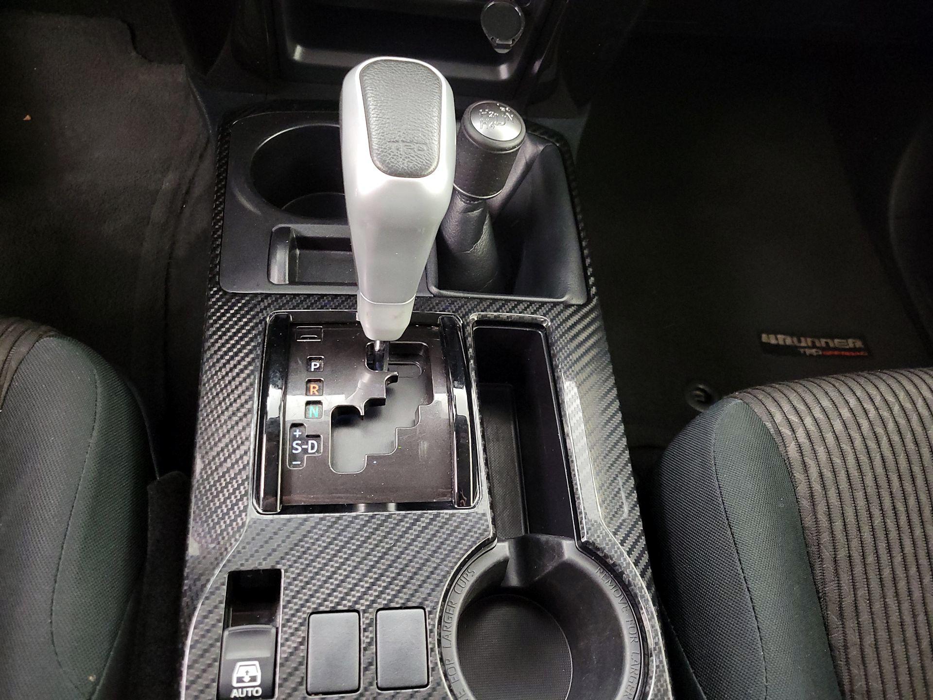 Thumbnail: 2024 Toyota 4Runner - 17