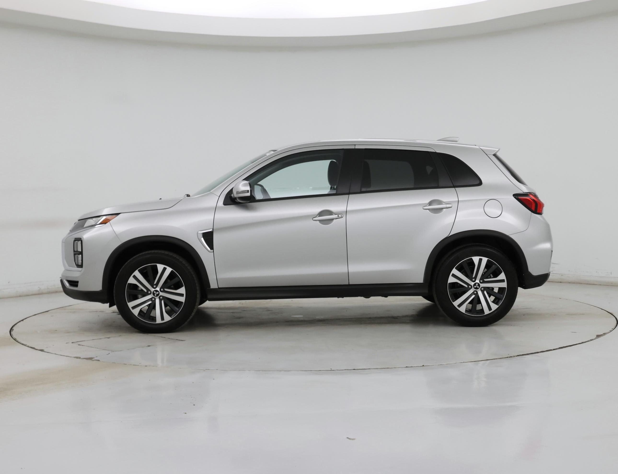 Thumbnail: 2025 Mitsubishi Outlander Sport - 3