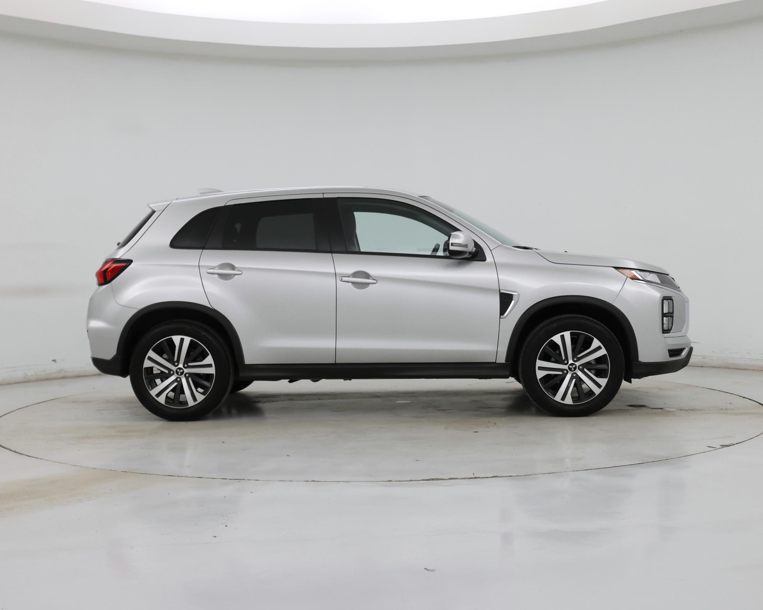 Thumbnail: 2025 Mitsubishi Outlander Sport - 7