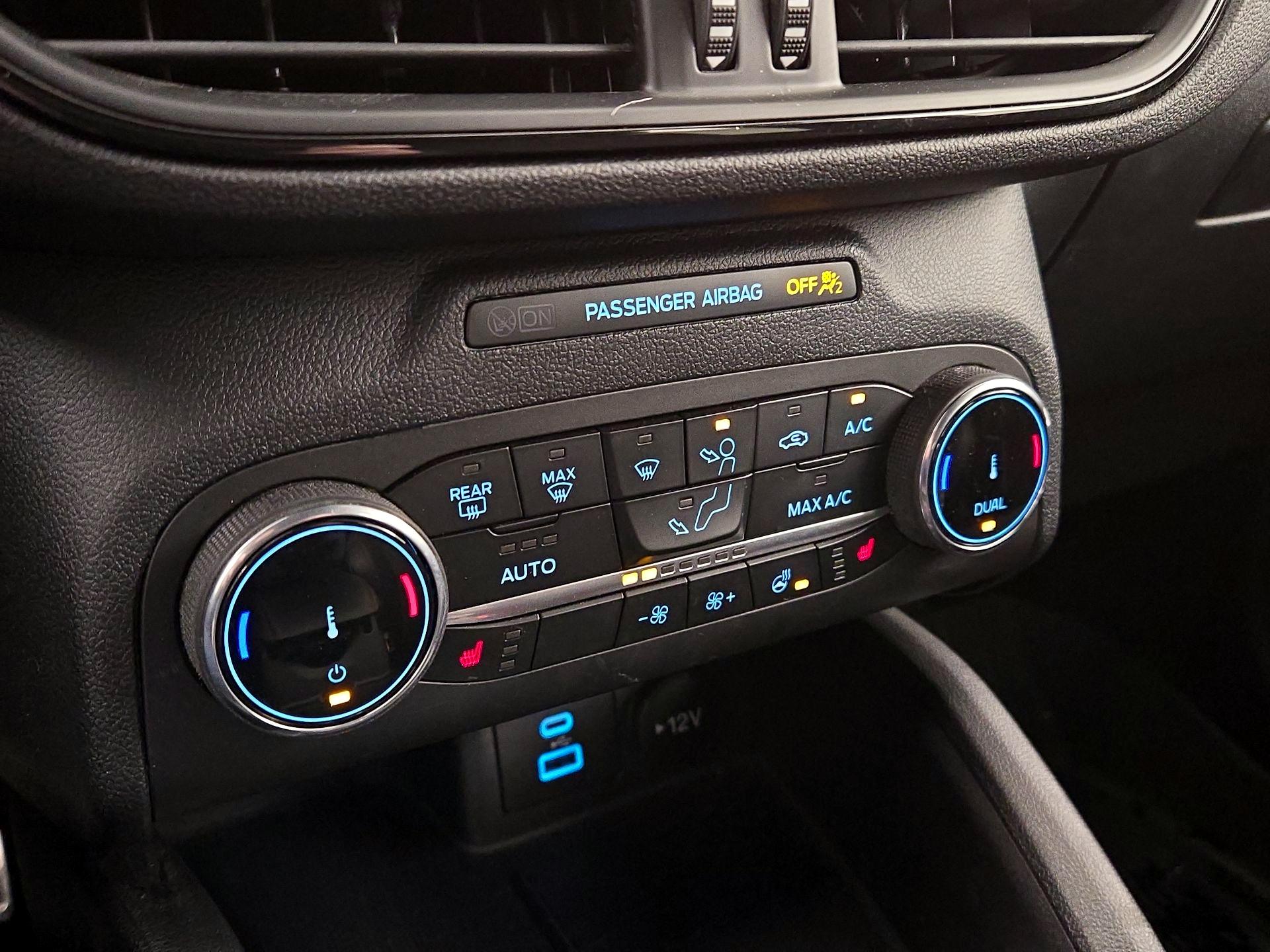 Thumbnail: 2023 Ford Escape - 16