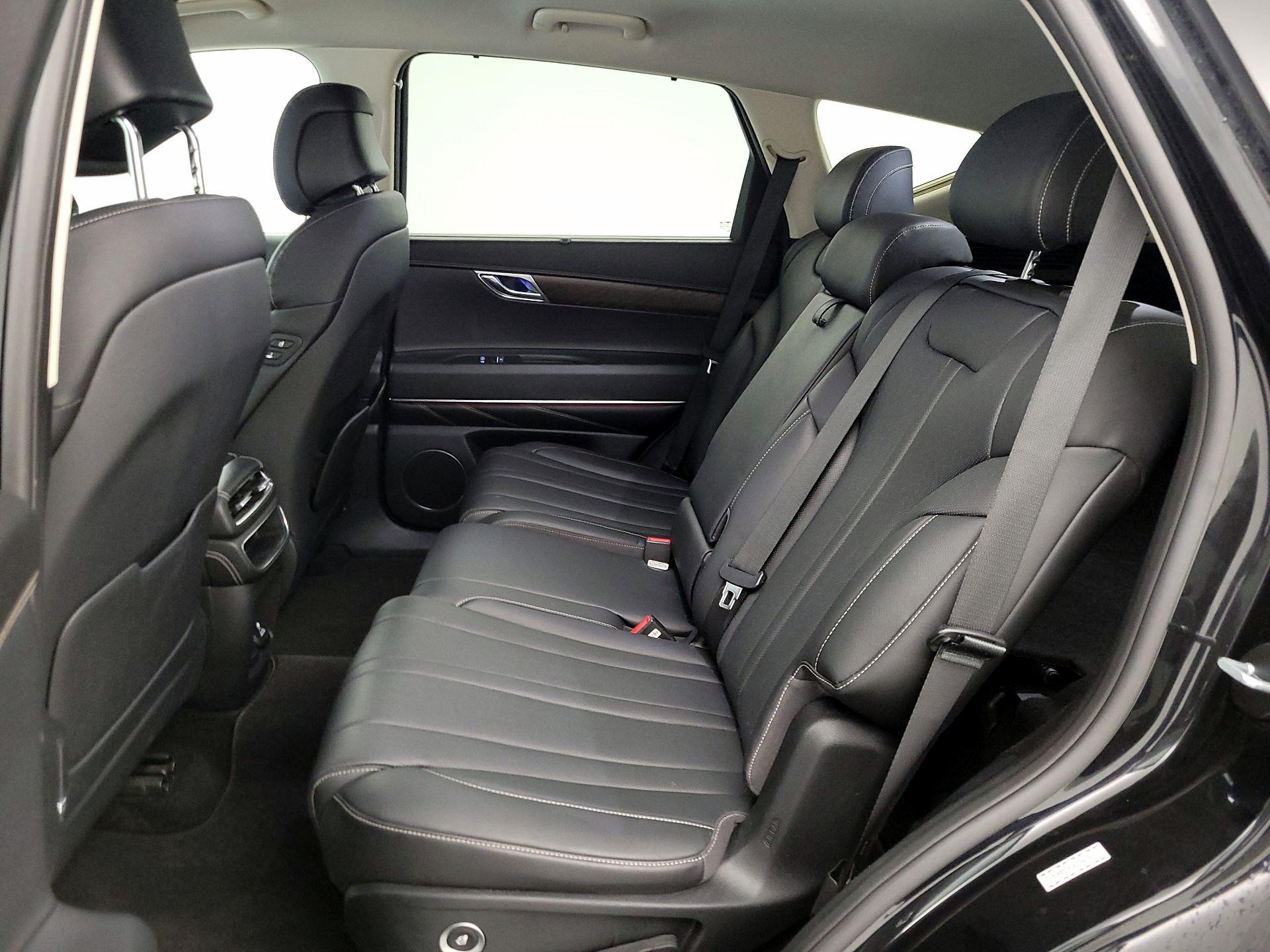 Thumbnail: 2024 Genesis GV80 - 20