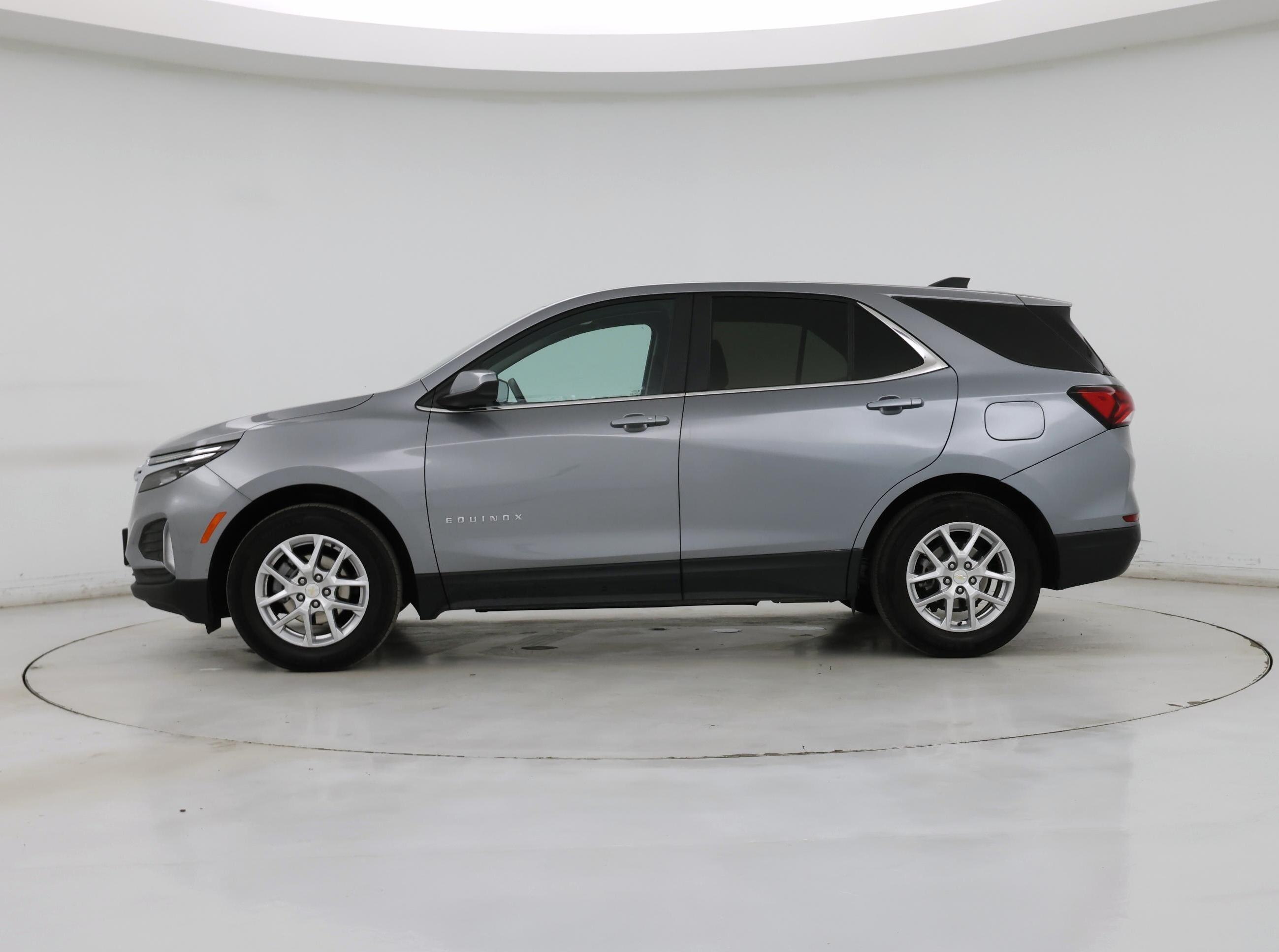 Thumbnail: 2024 Chevrolet Equinox - 3