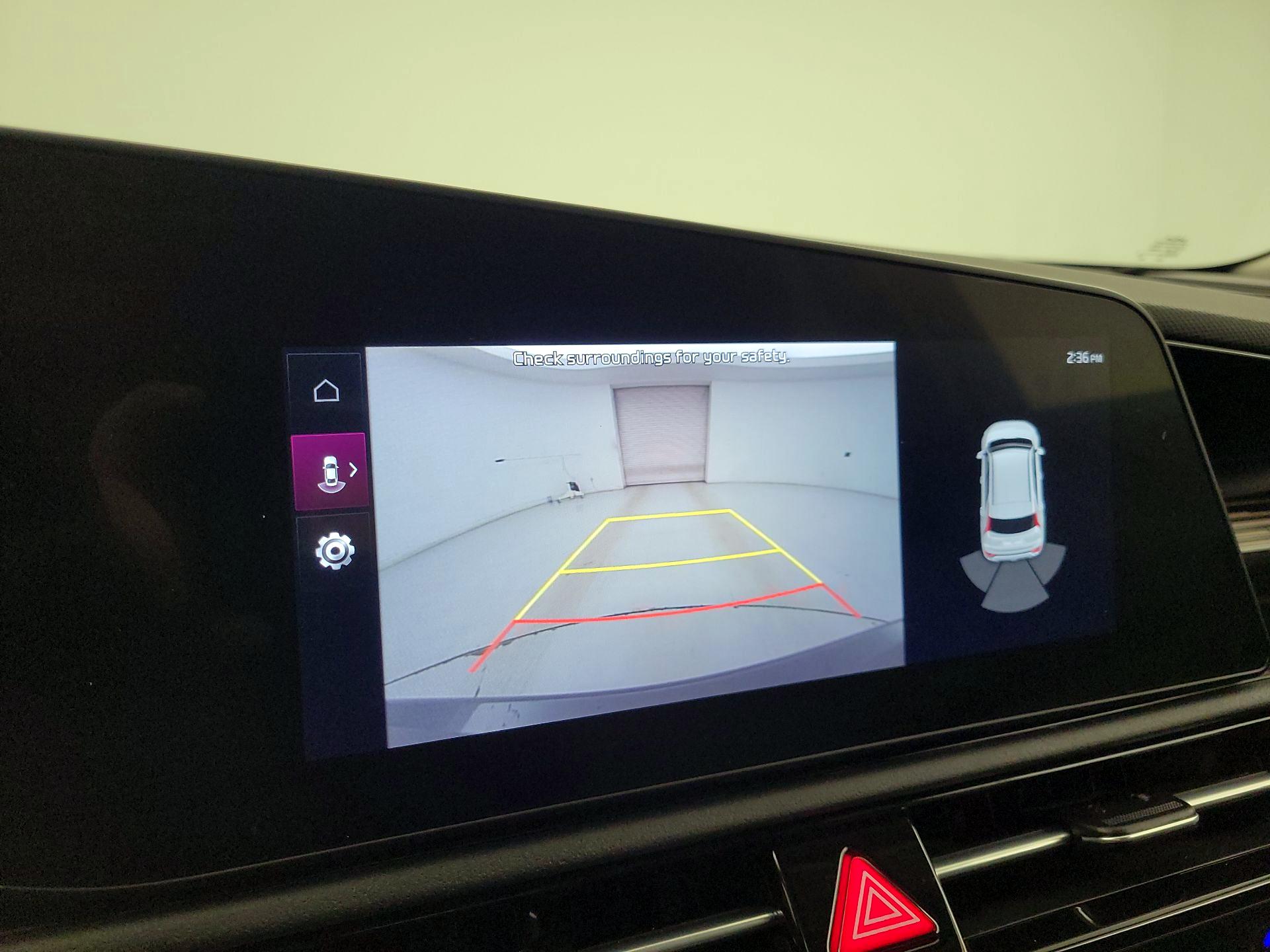 Thumbnail: 2023 Kia Niro - 15