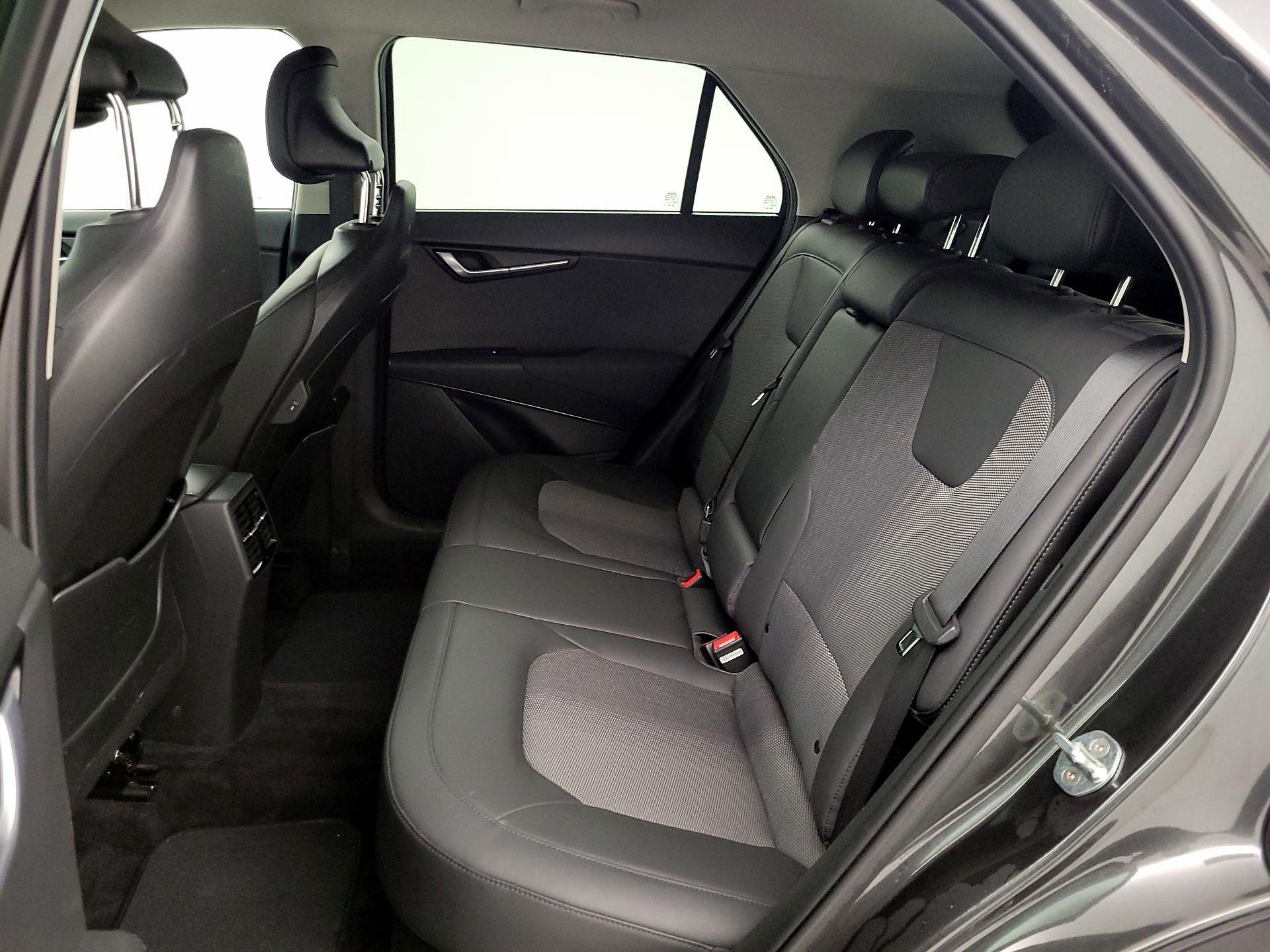 Thumbnail: 2023 Kia Niro - 20