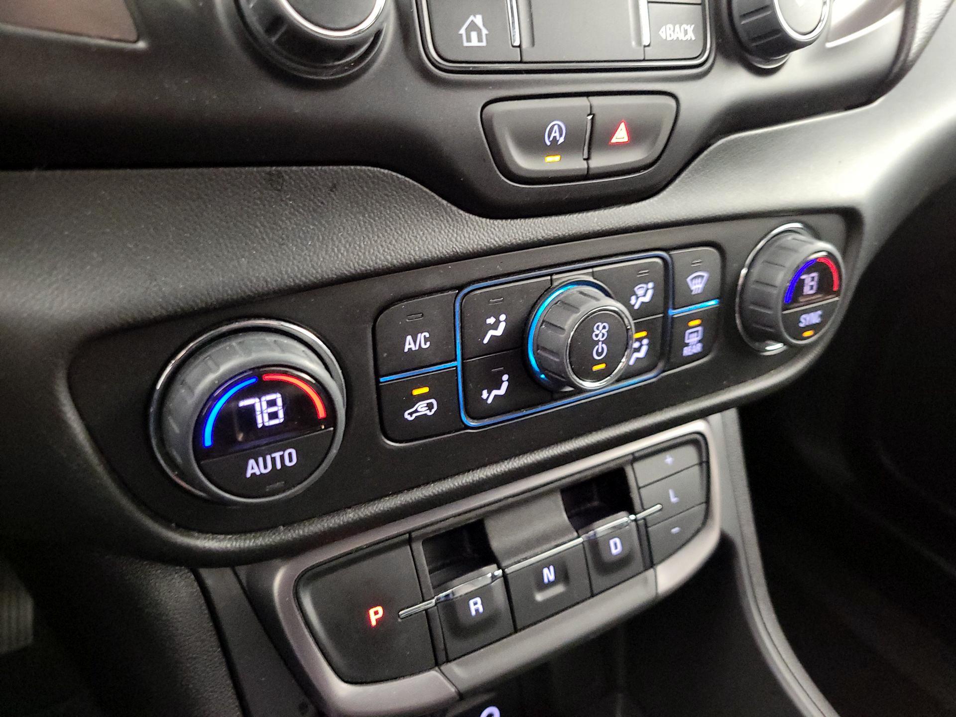 Thumbnail: 2023 GMC Terrain - 16