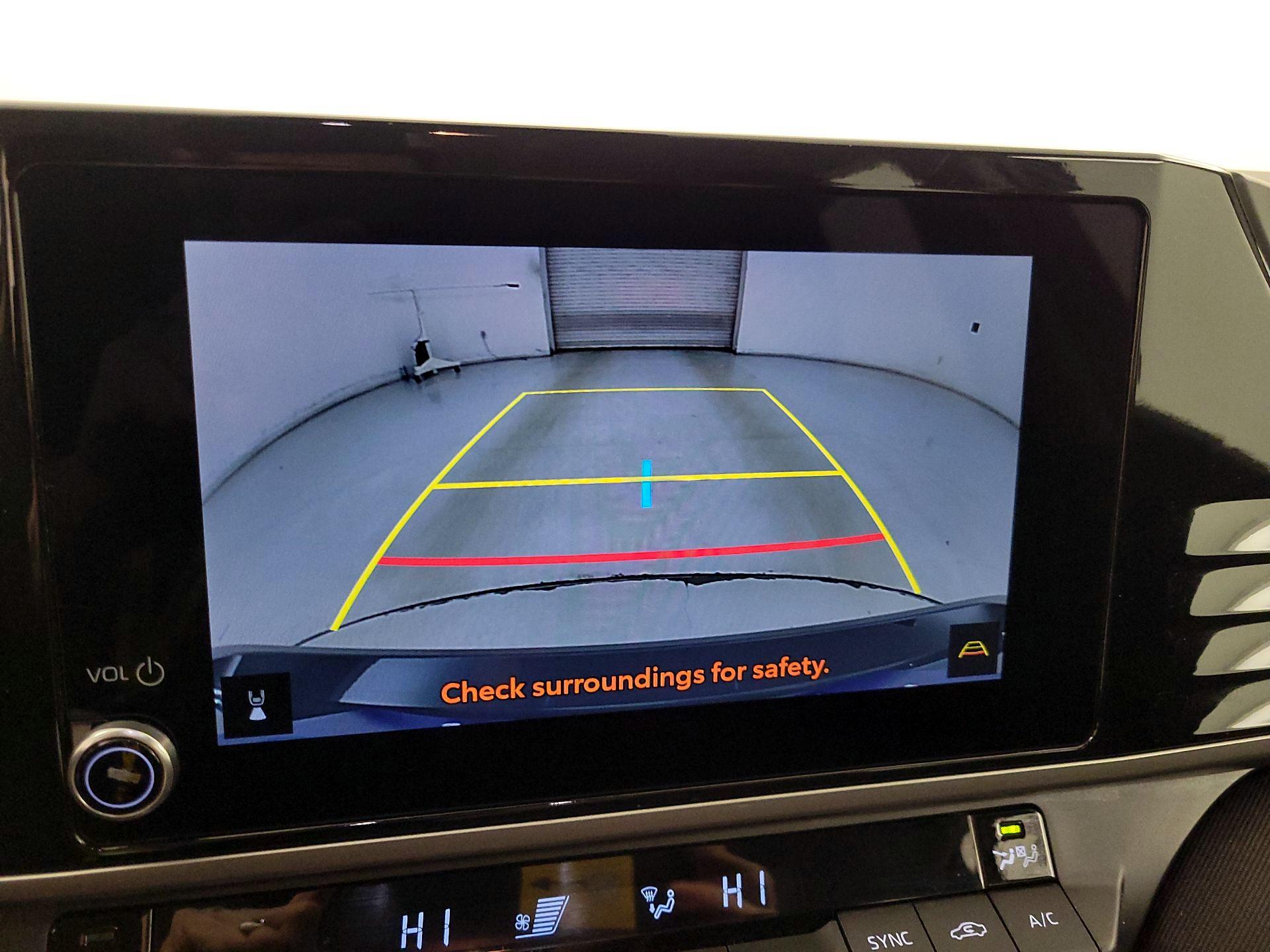 Thumbnail: 2025 Toyota Camry - 14