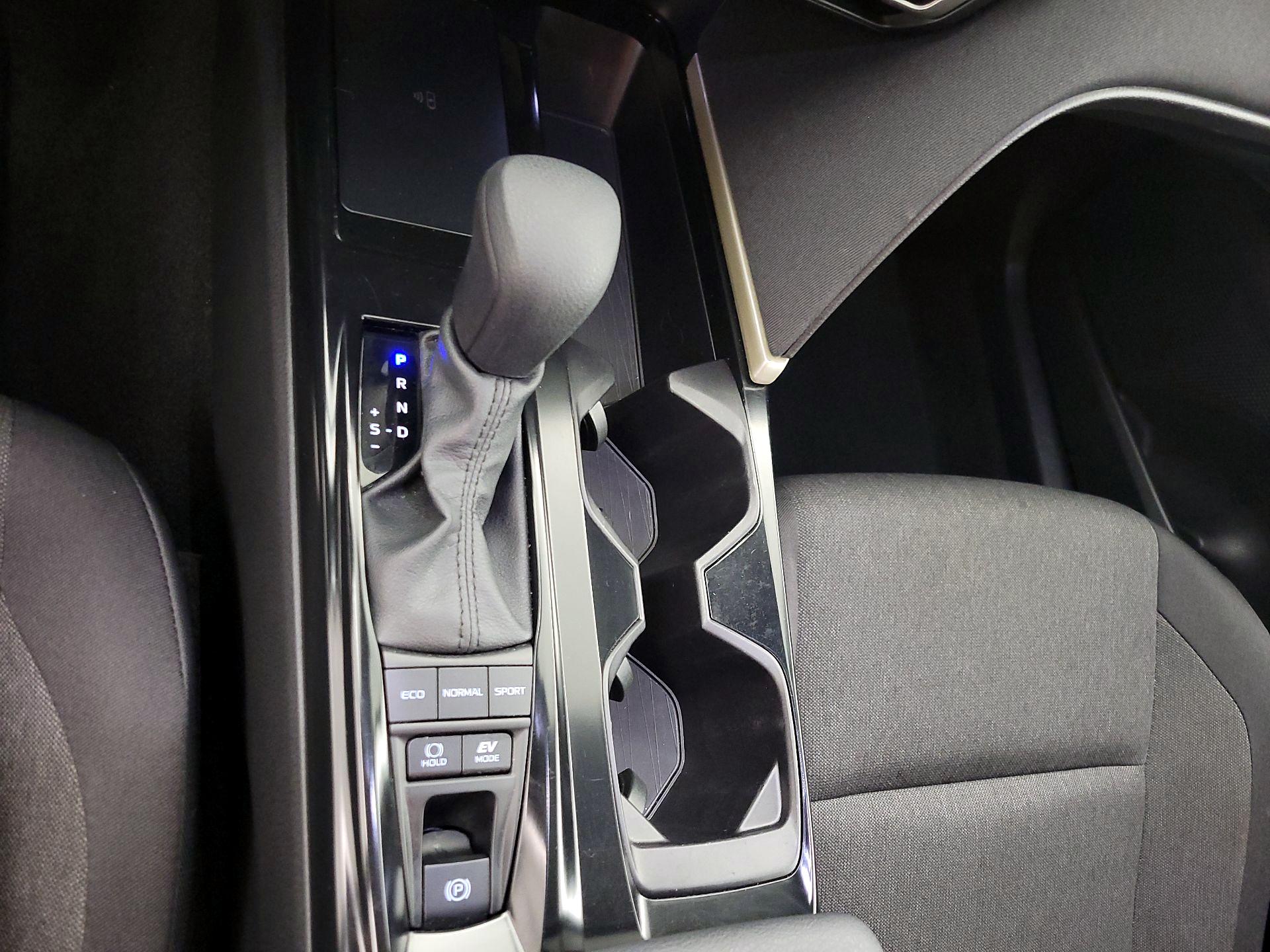 Thumbnail: 2025 Toyota Camry - 17