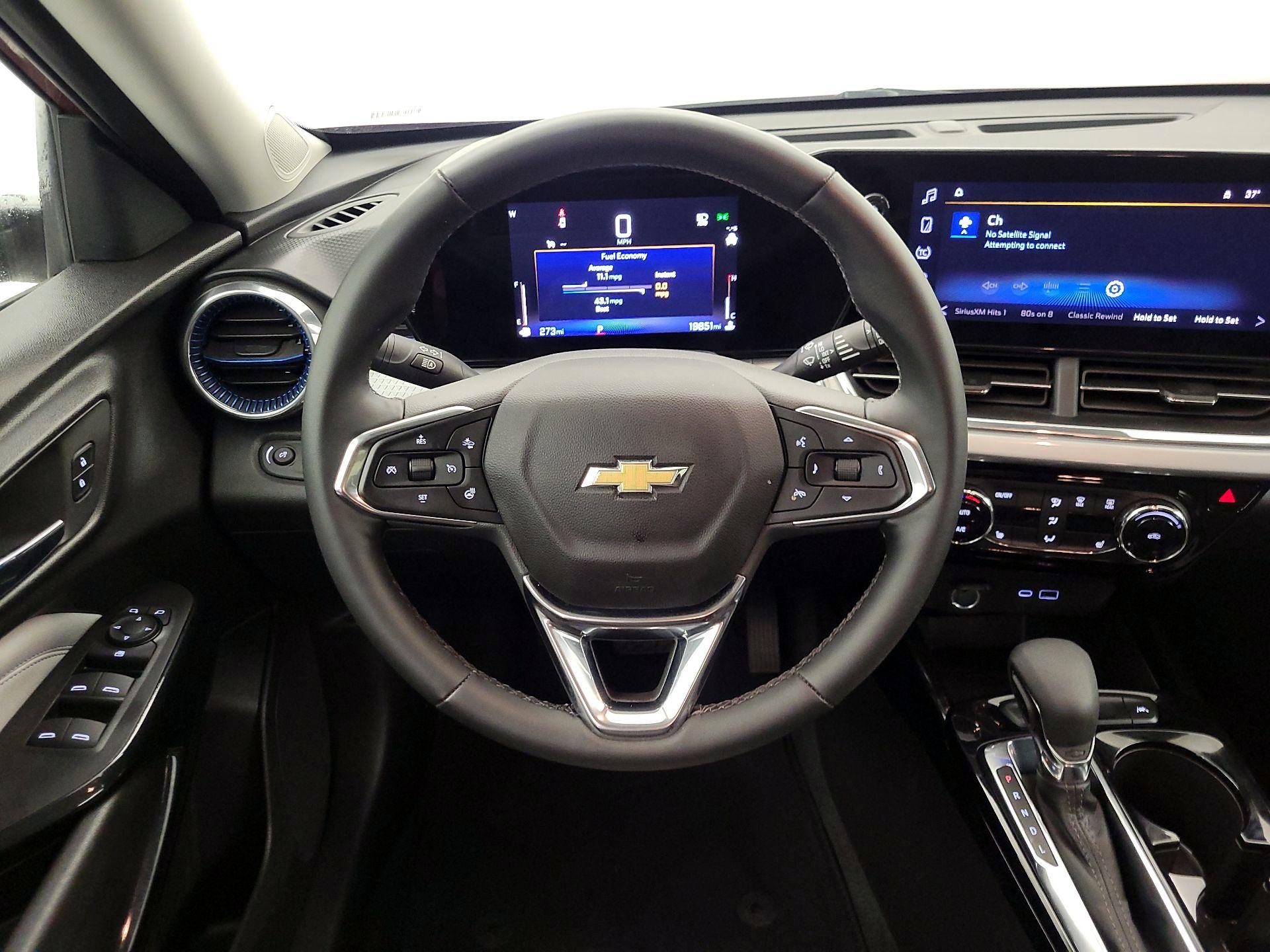 Thumbnail: 2025 Chevrolet Trax - 10