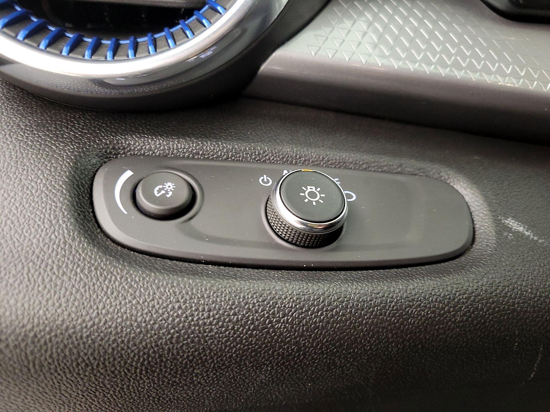 Thumbnail: 2025 Chevrolet Trax - 13