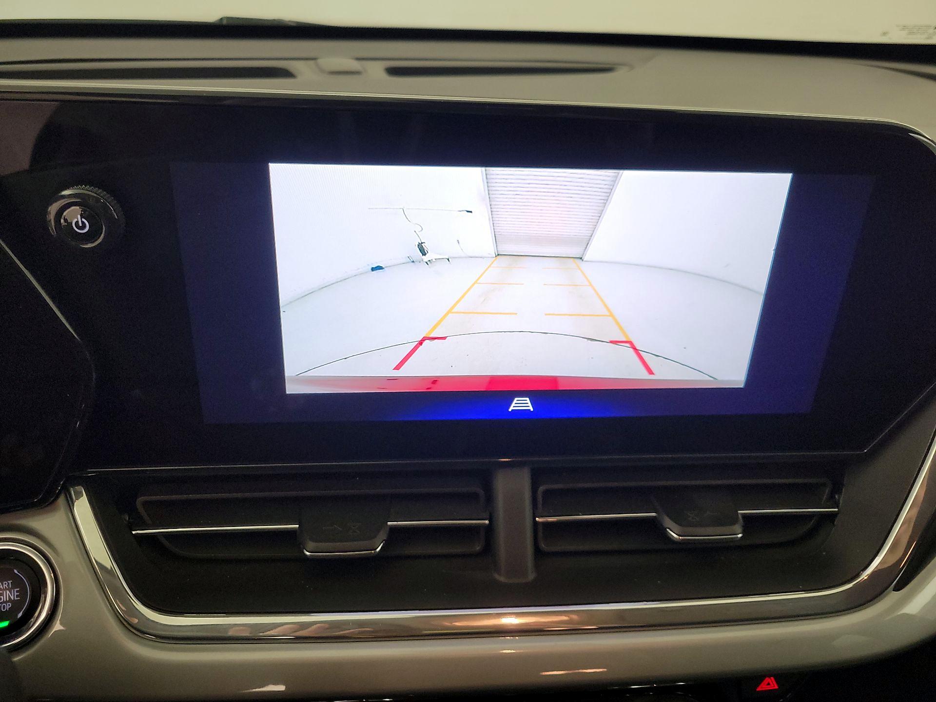 Thumbnail: 2025 Chevrolet Trax - 14