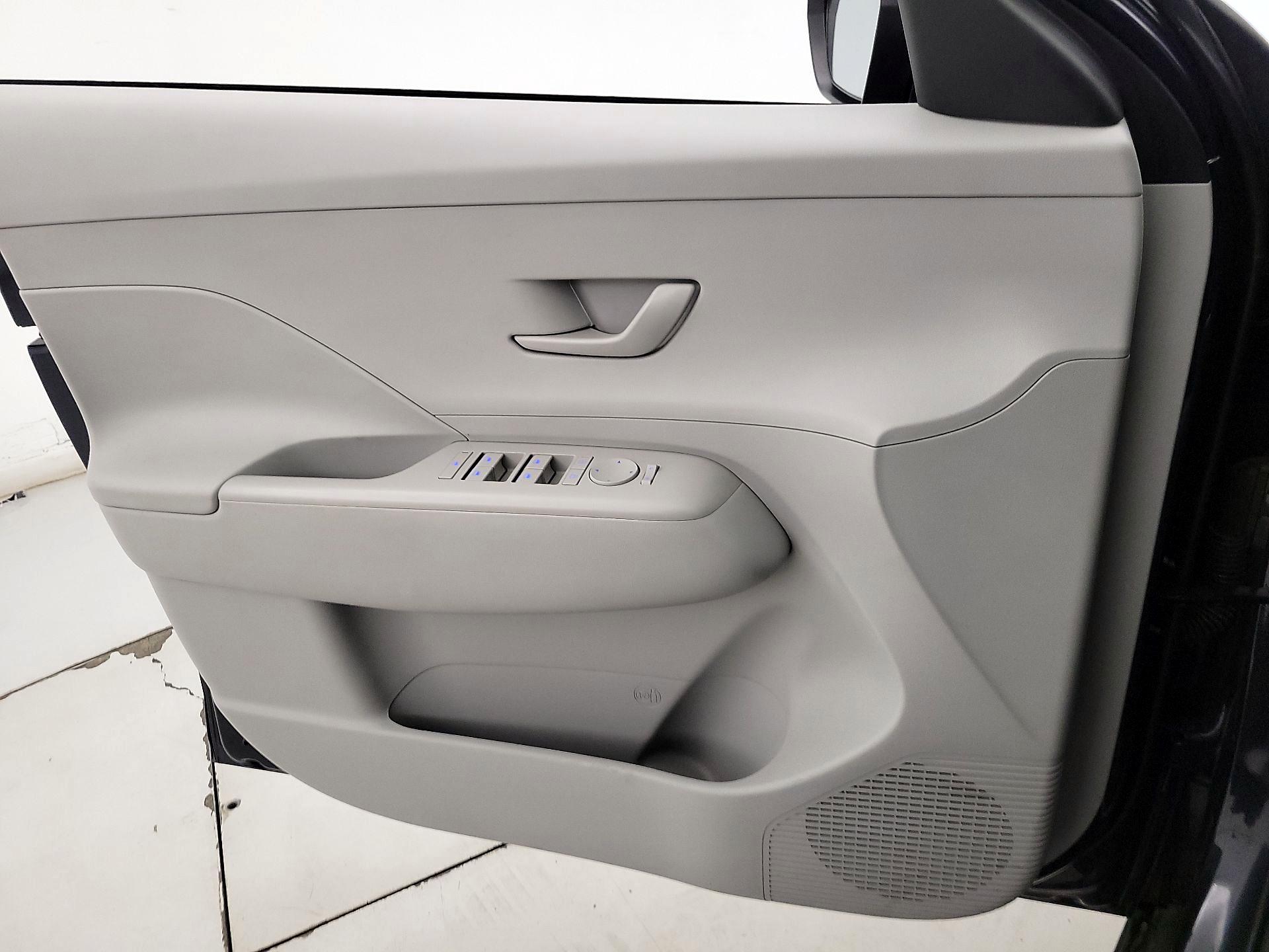 Thumbnail: 2025 Hyundai Kona - 12