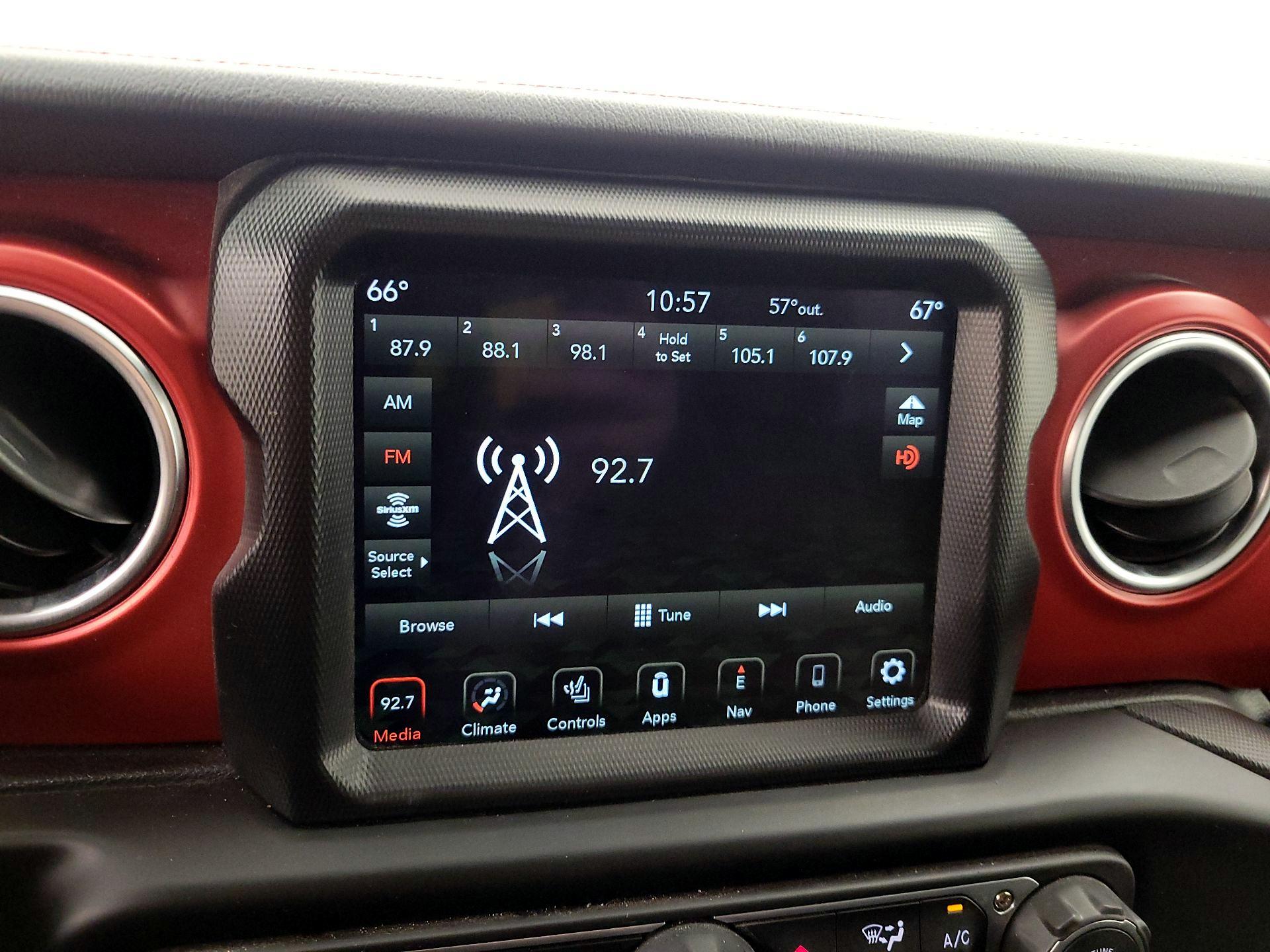 Thumbnail: 2023 Jeep Gladiator - 16