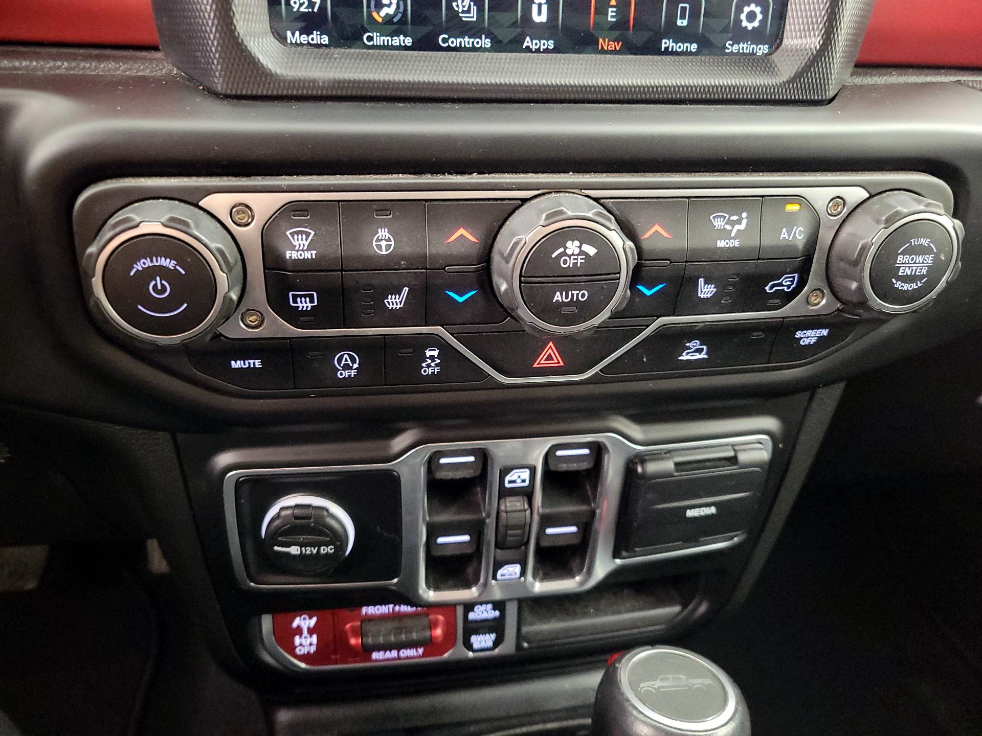 Thumbnail: 2023 Jeep Gladiator - 17