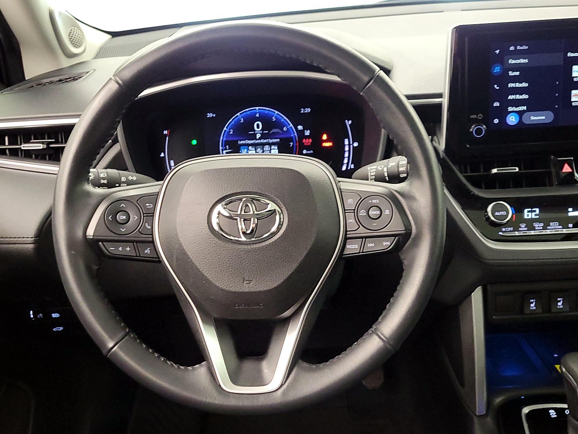 Thumbnail: 2023 Toyota Corolla Cross - 10