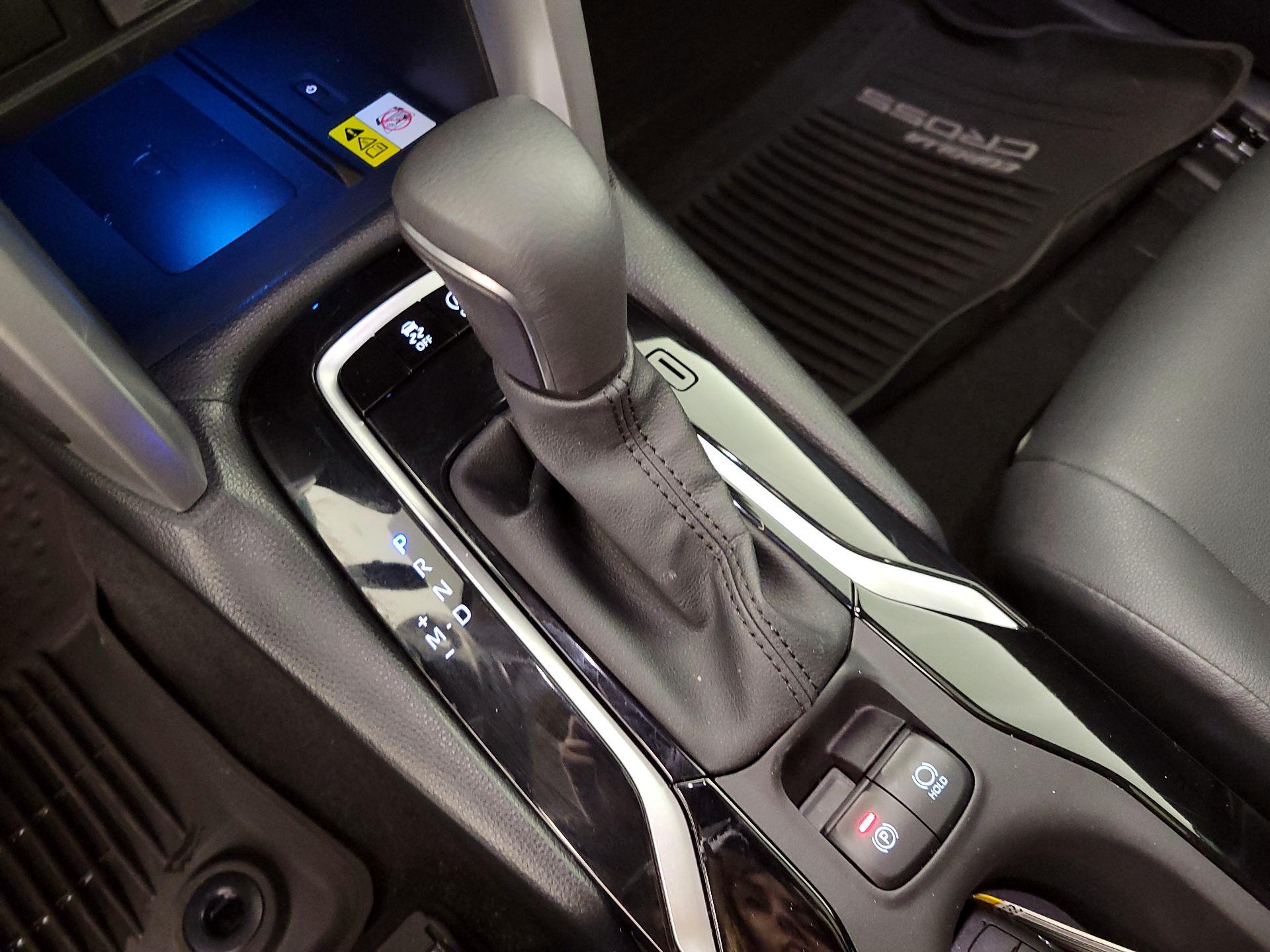 Thumbnail: 2023 Toyota Corolla Cross - 17