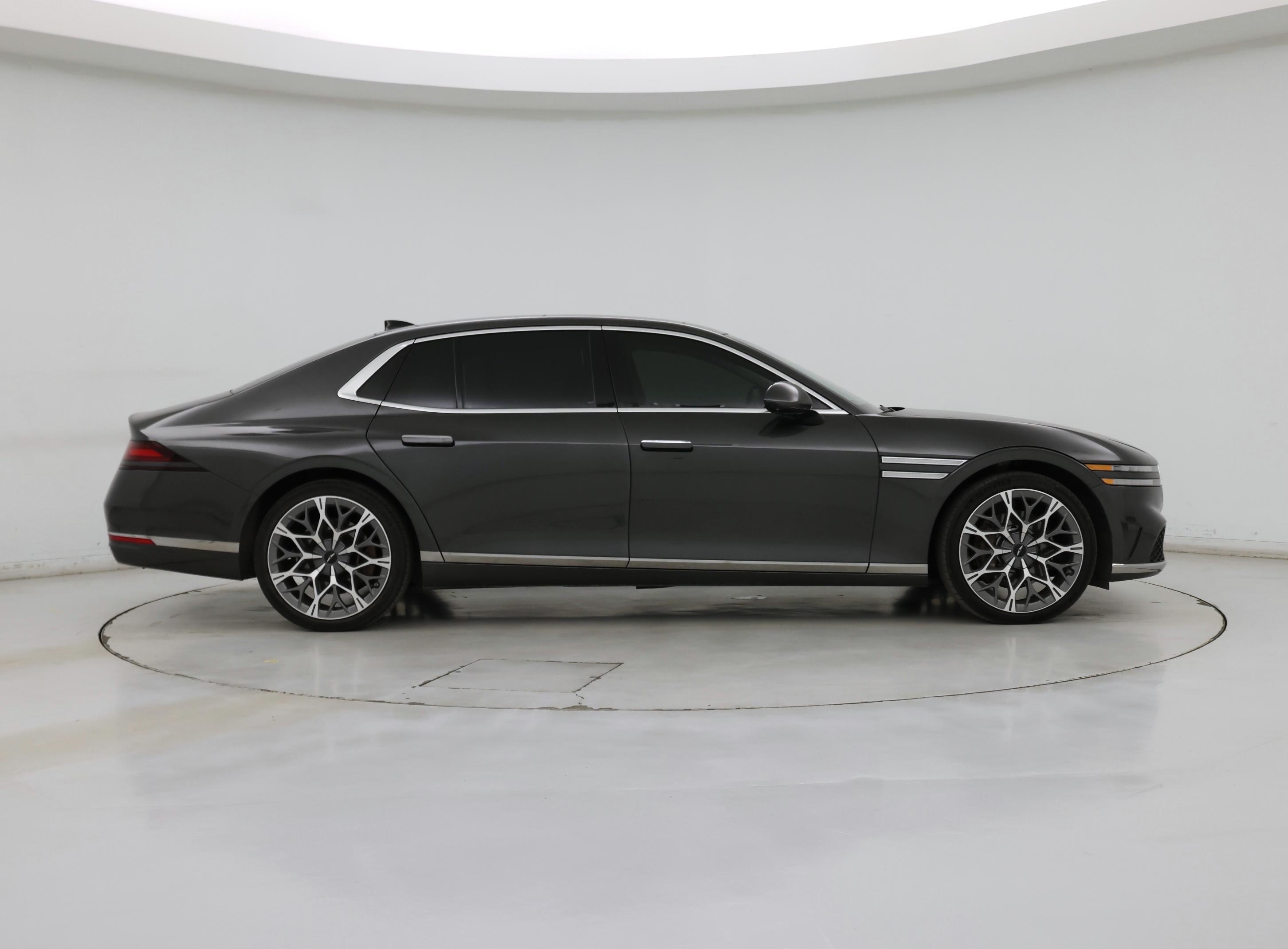 Thumbnail: 2023 Genesis G90 - 7