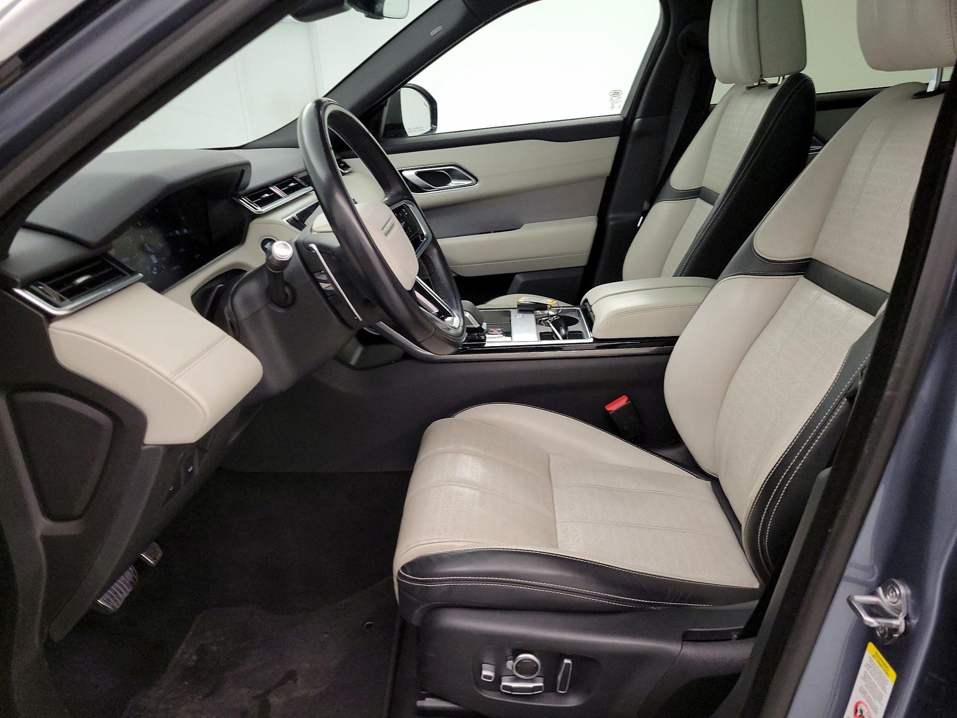 Thumbnail: 2021 Land Rover Range Rover Velar - 11