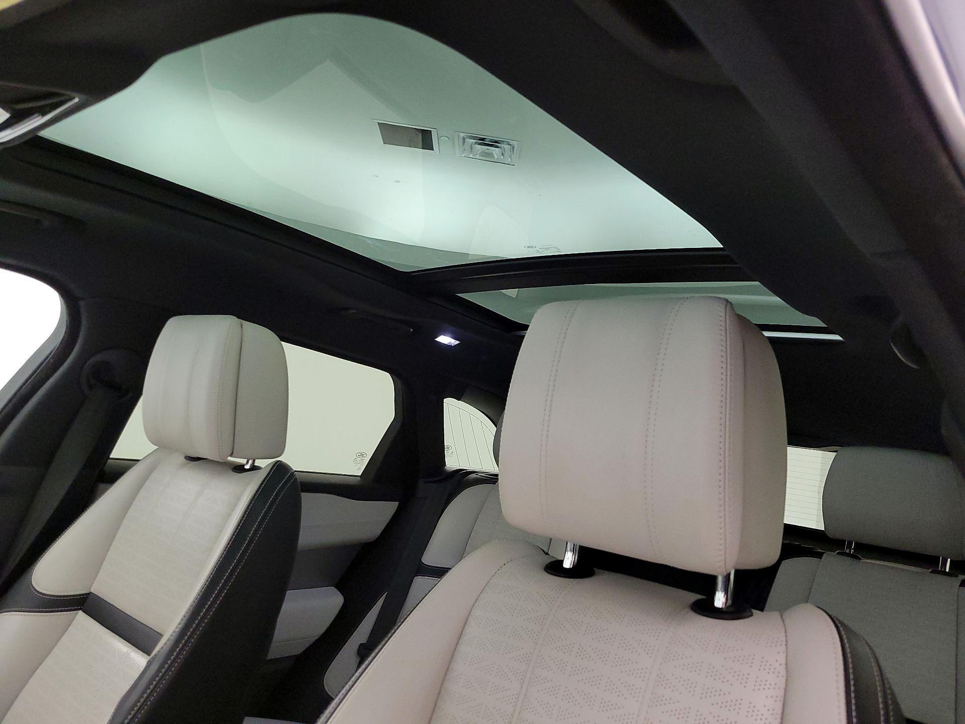 Thumbnail: 2021 Land Rover Range Rover Velar - 20