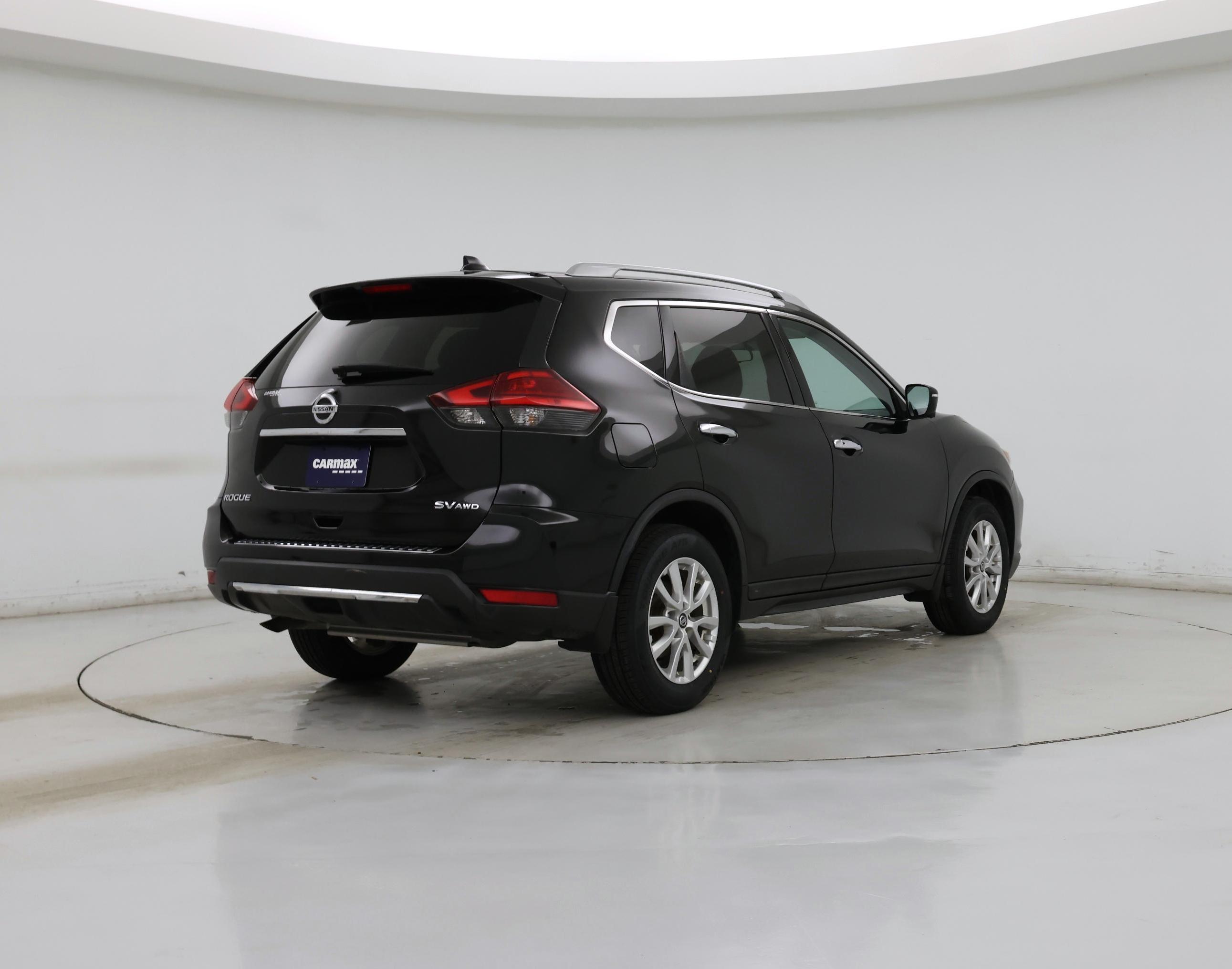 Thumbnail: 2017 Nissan Rogue - 8