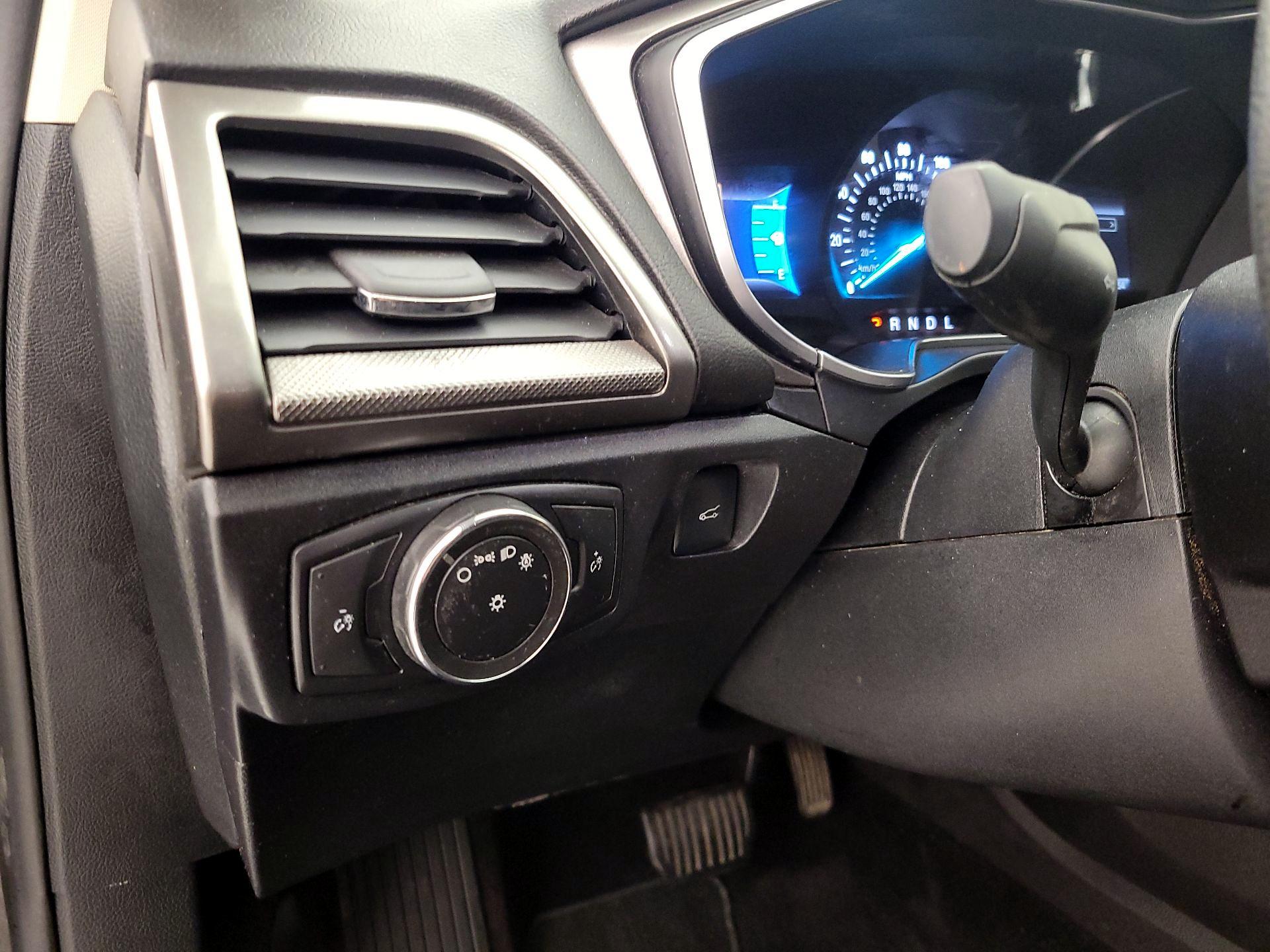 Thumbnail: 2017 Ford Fusion - 13