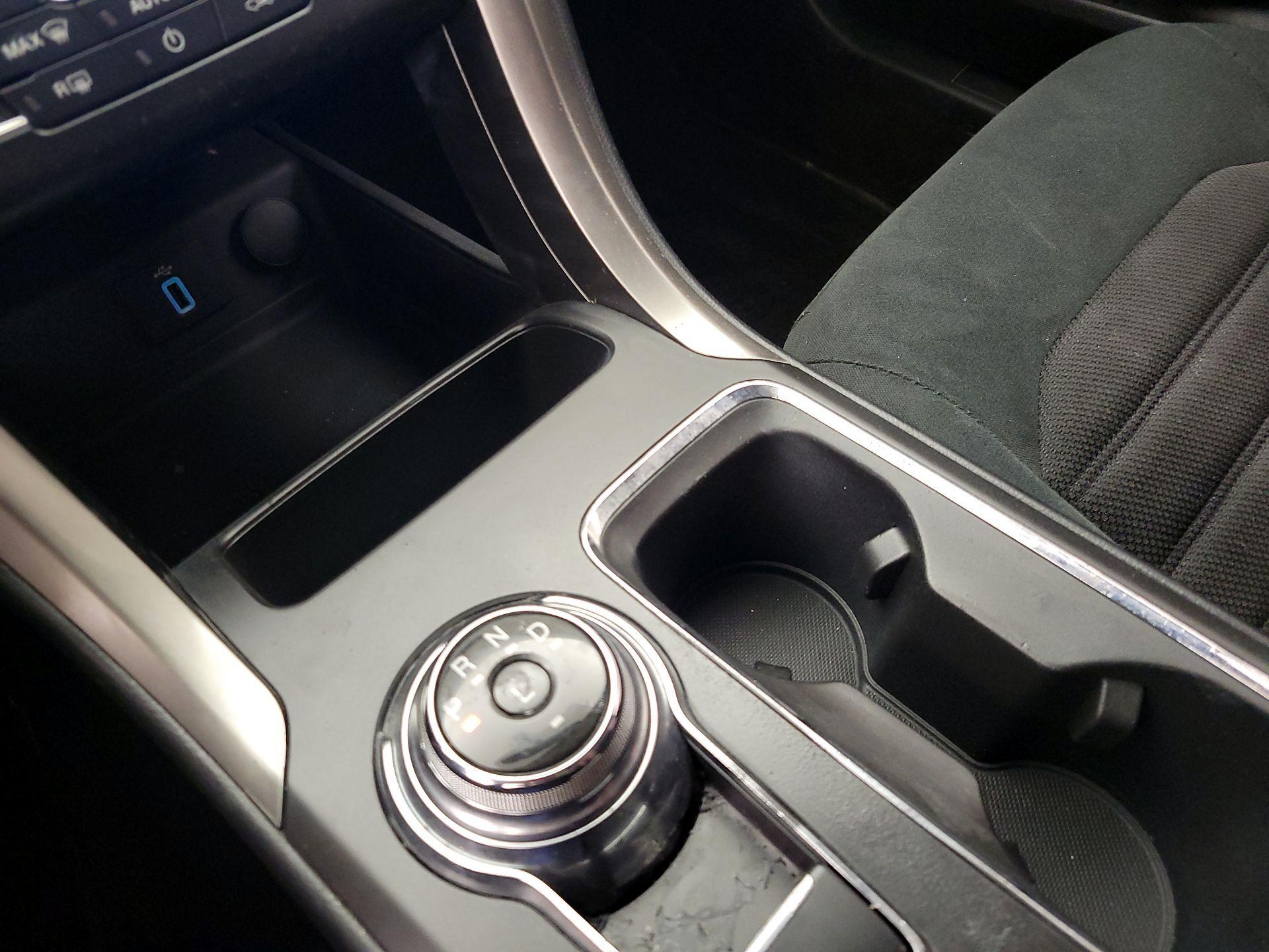 Thumbnail: 2017 Ford Fusion - 17