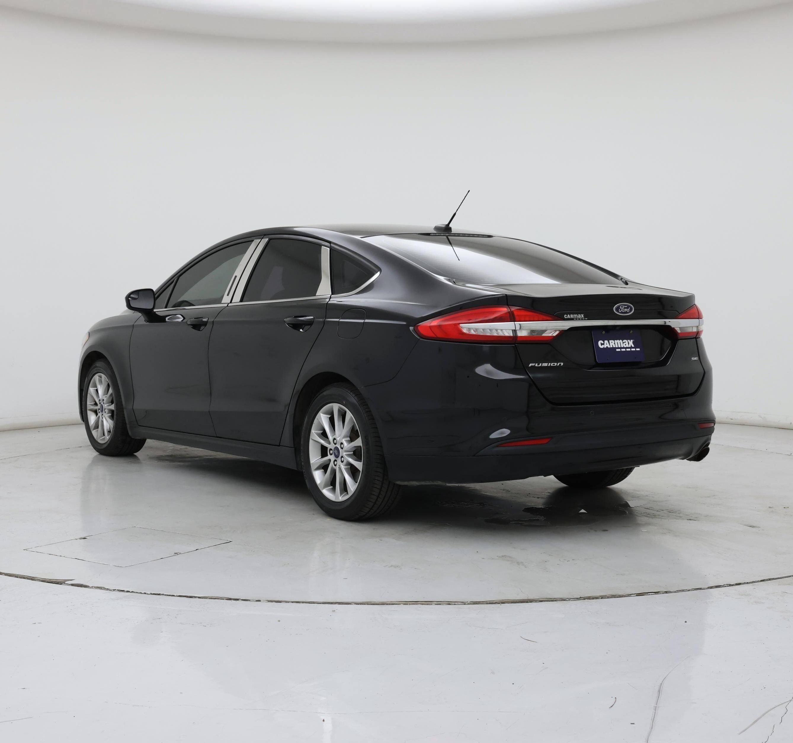 Thumbnail: 2017 Ford Fusion - 2