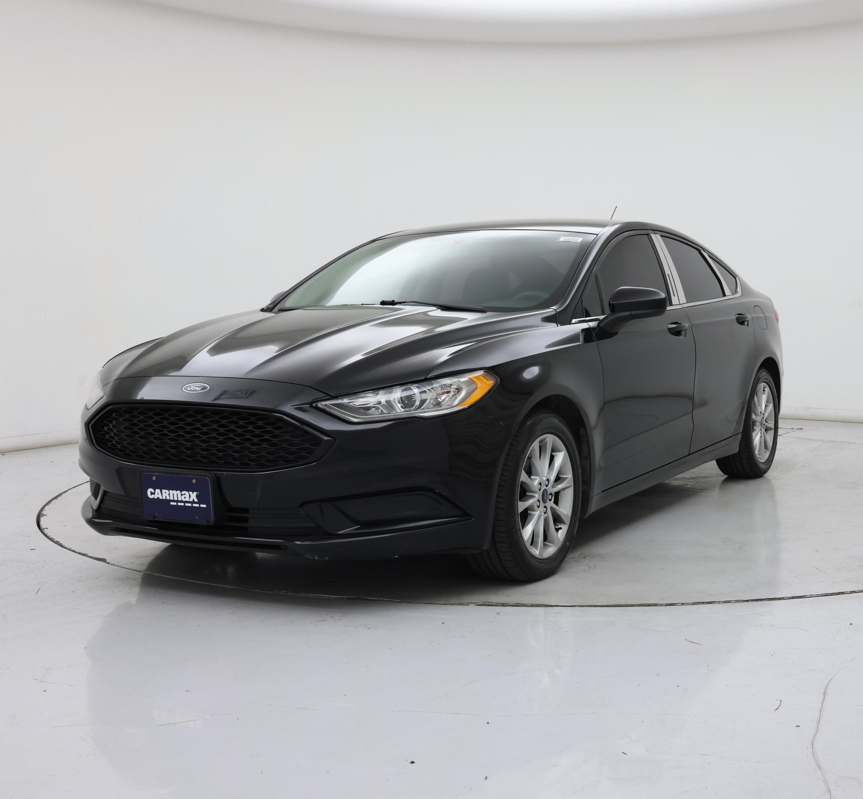 Thumbnail: 2017 Ford Fusion - 4