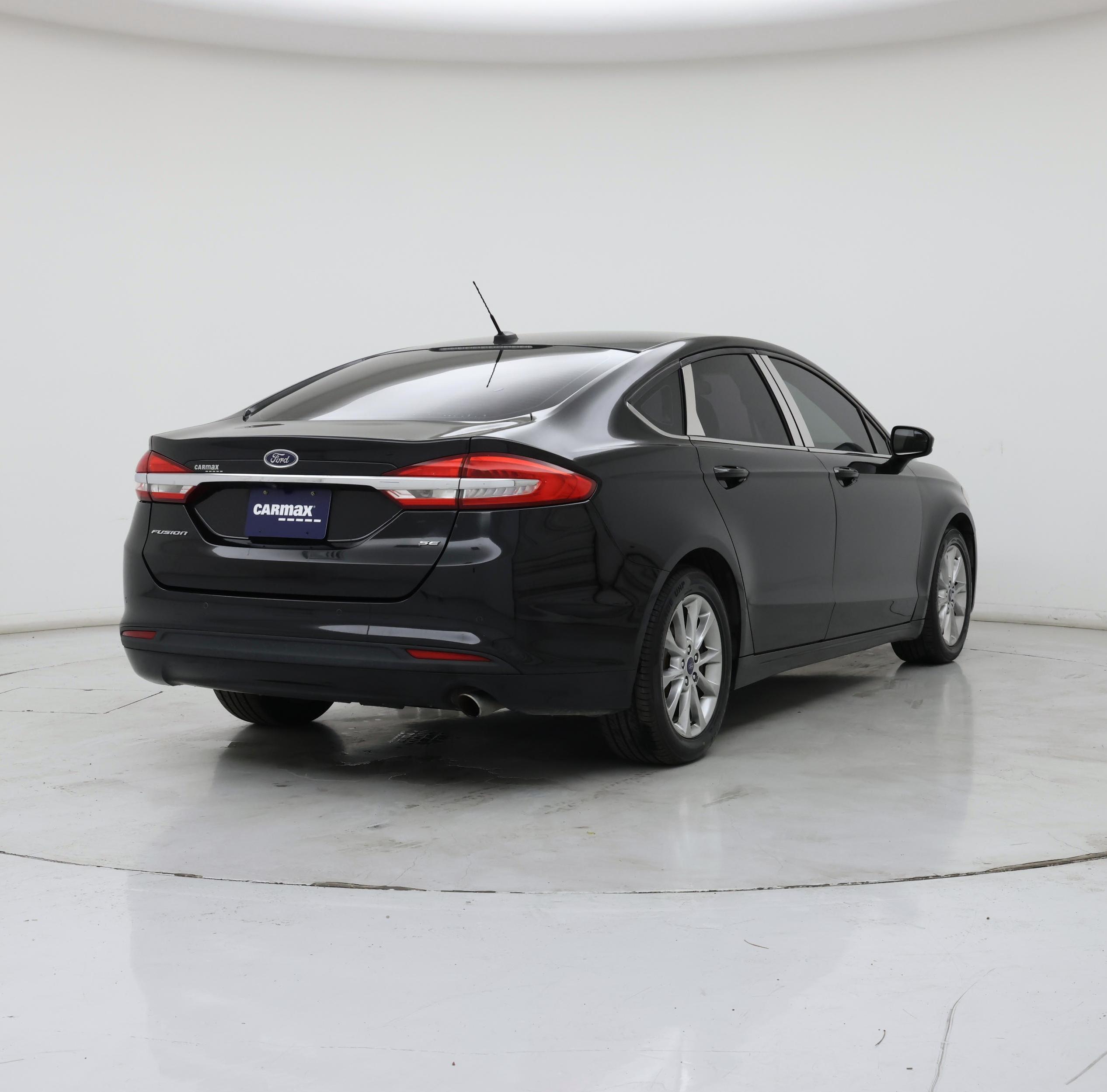 Thumbnail: 2017 Ford Fusion - 8