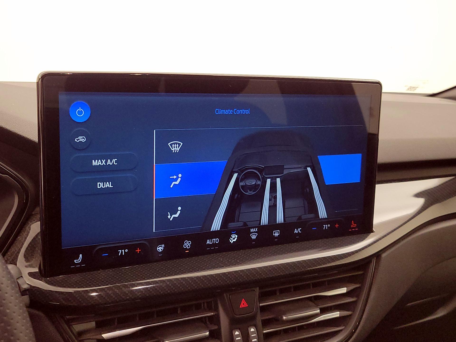 Thumbnail: 2023 Ford Escape - 17