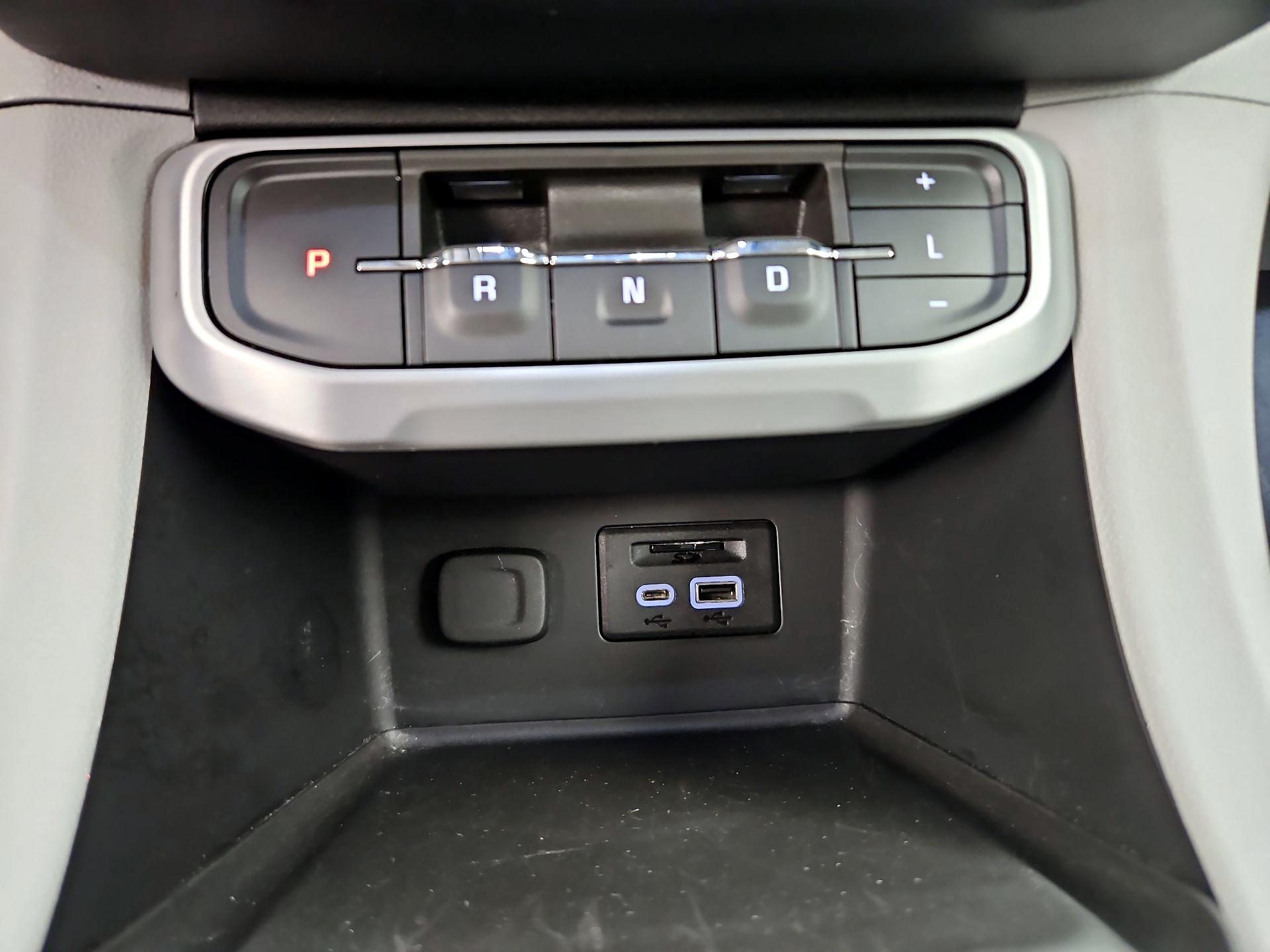 Thumbnail: 2020 GMC Acadia - 17