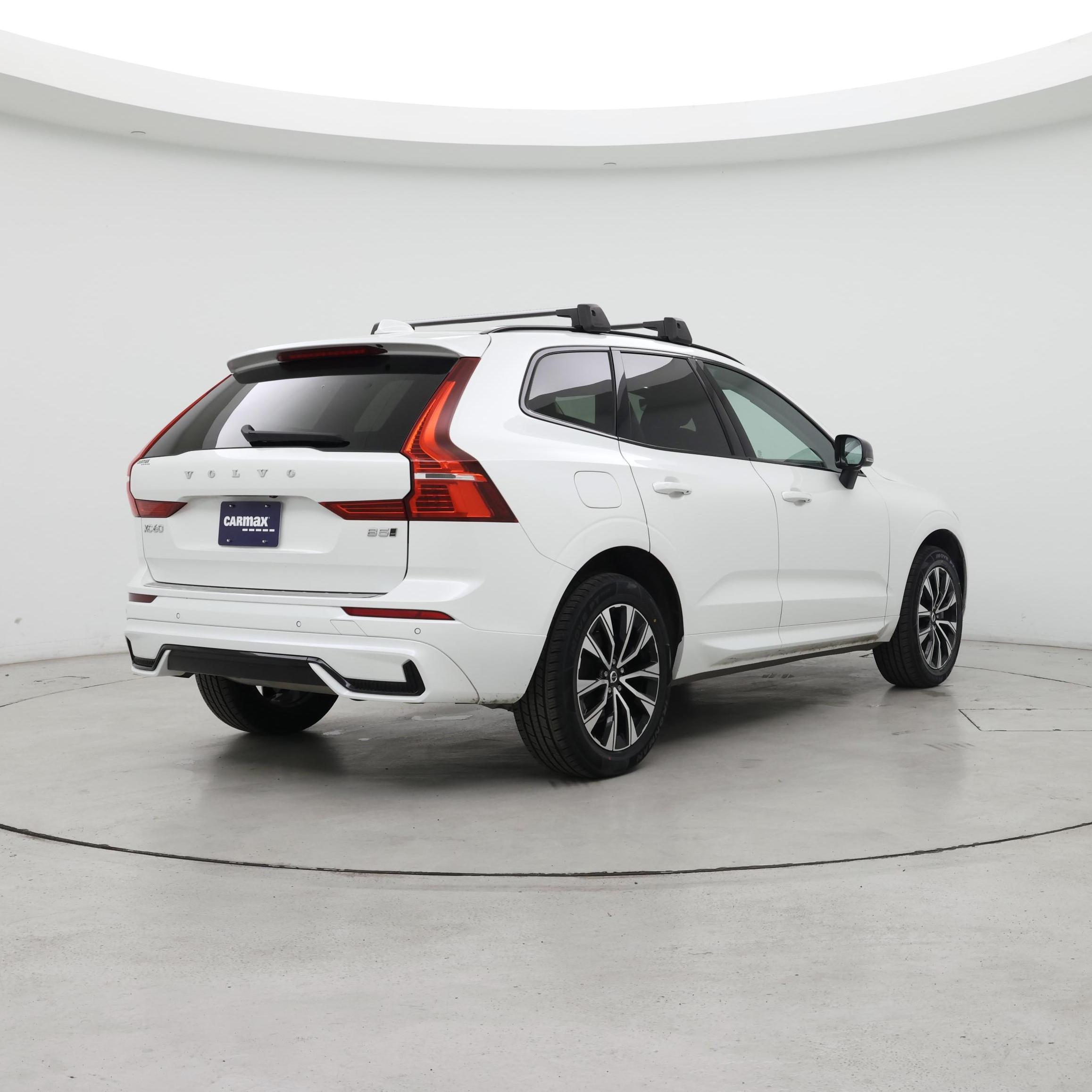 Thumbnail: 2024 Volvo XC60 - 8