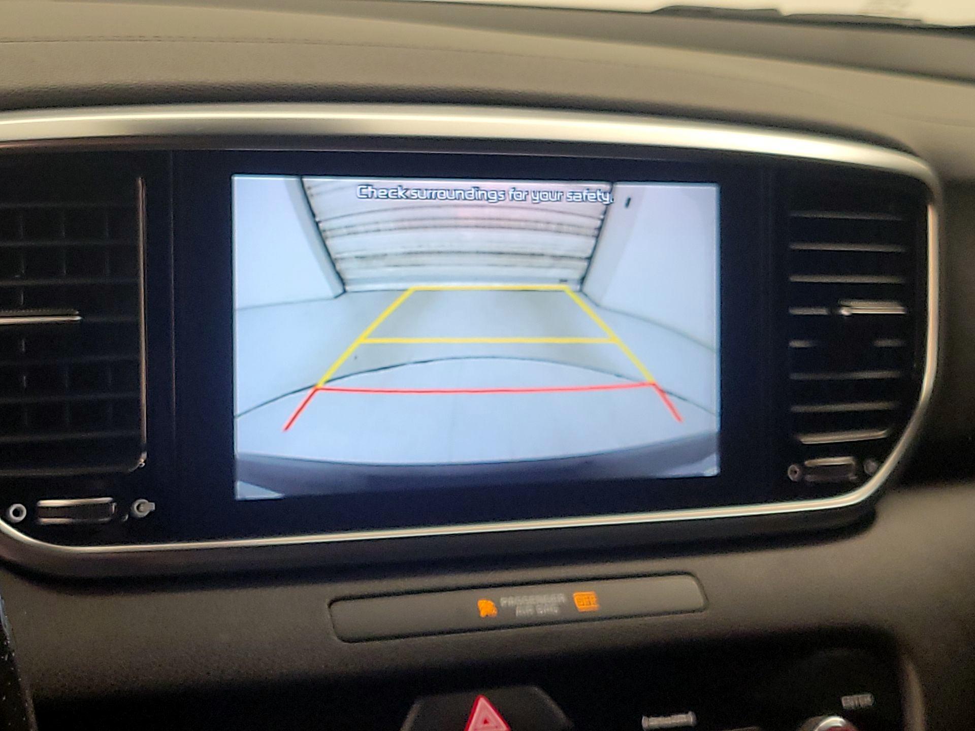 Thumbnail: 2020 Kia Sportage - 14