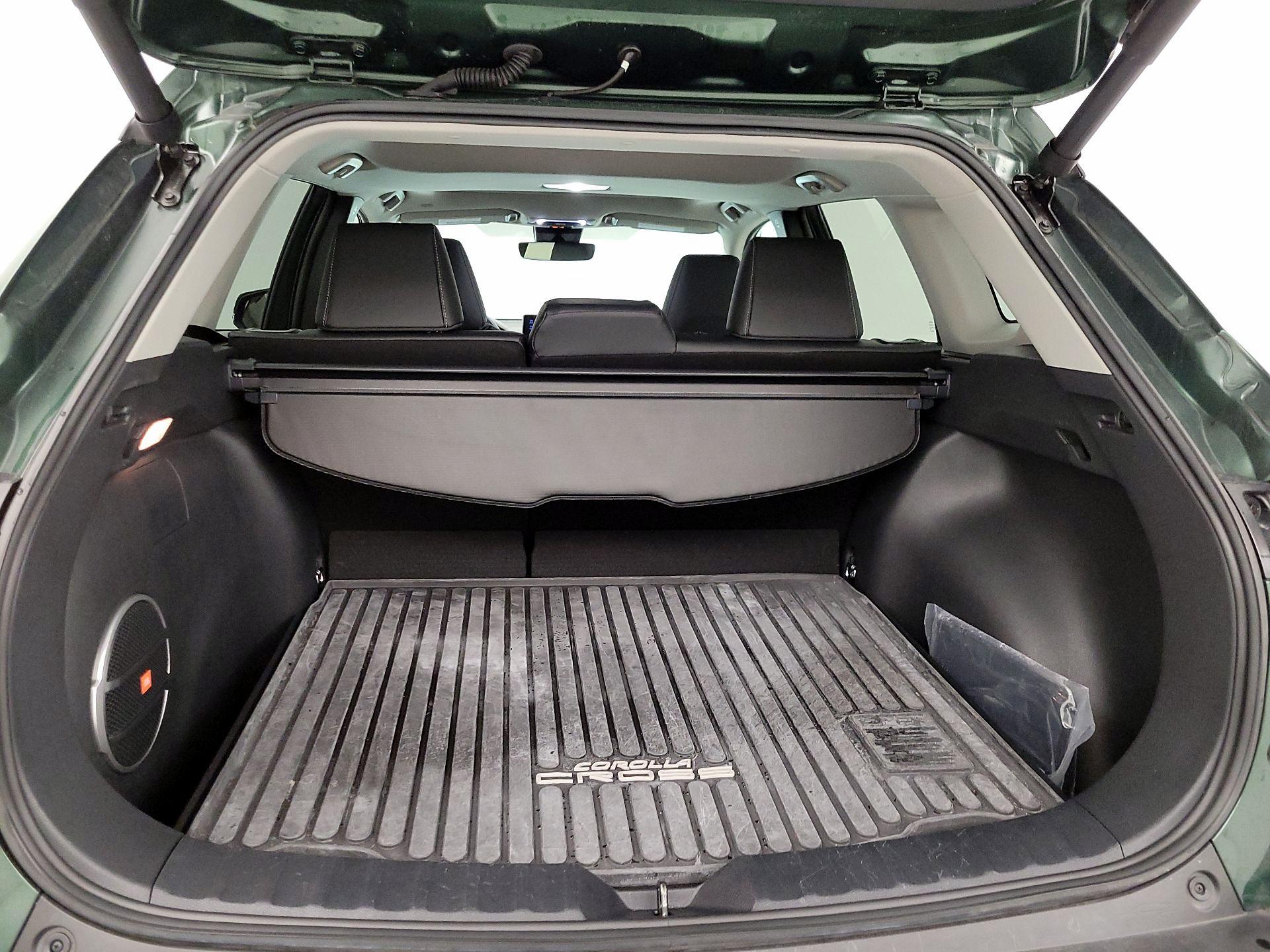 Thumbnail: 2022 Toyota Corolla Cross - 19