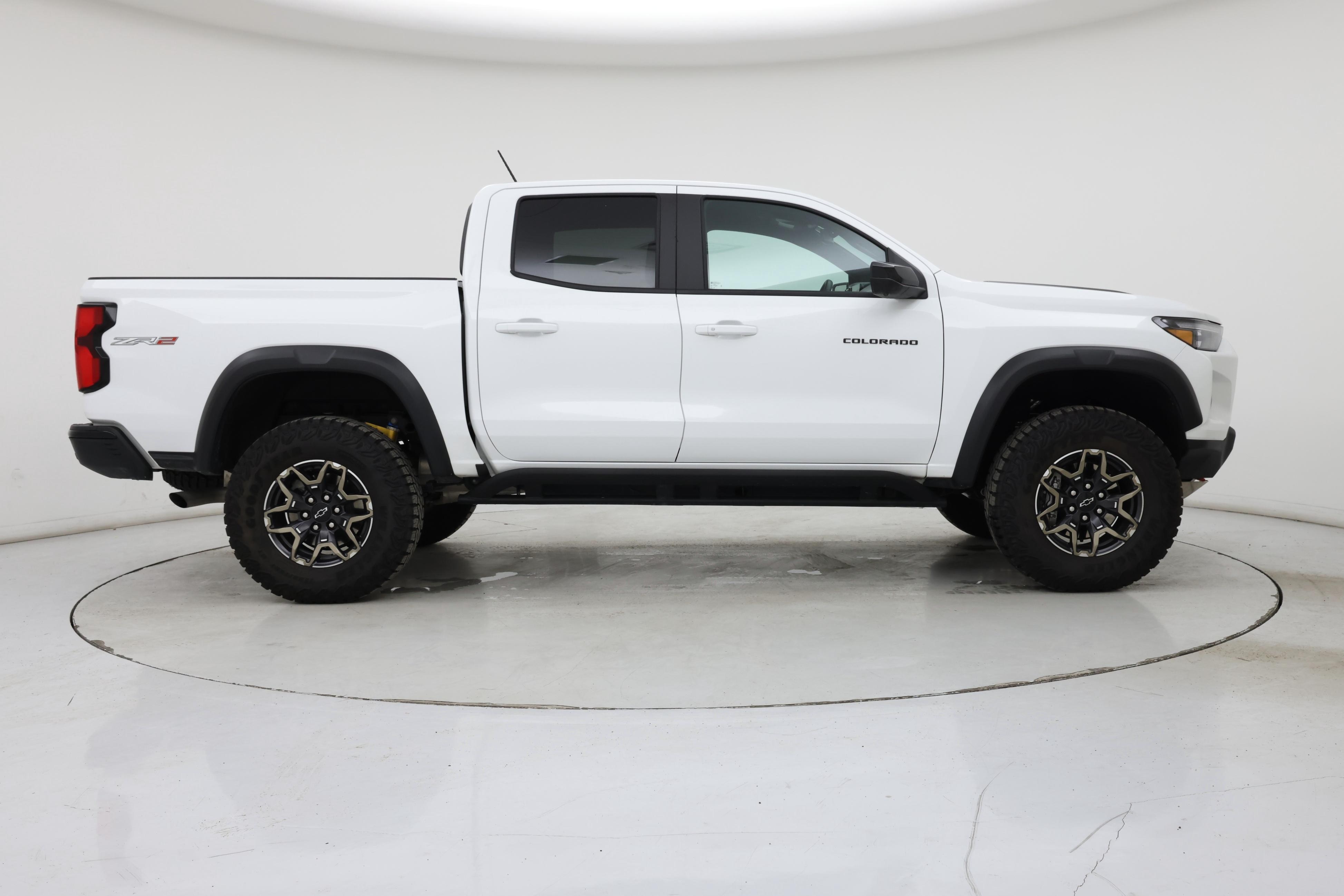 Thumbnail: 2024 Chevrolet Colorado - 7