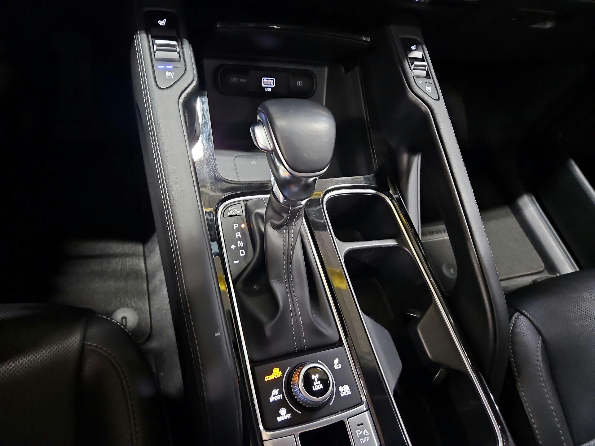 Thumbnail: 2021 Kia Telluride - 18