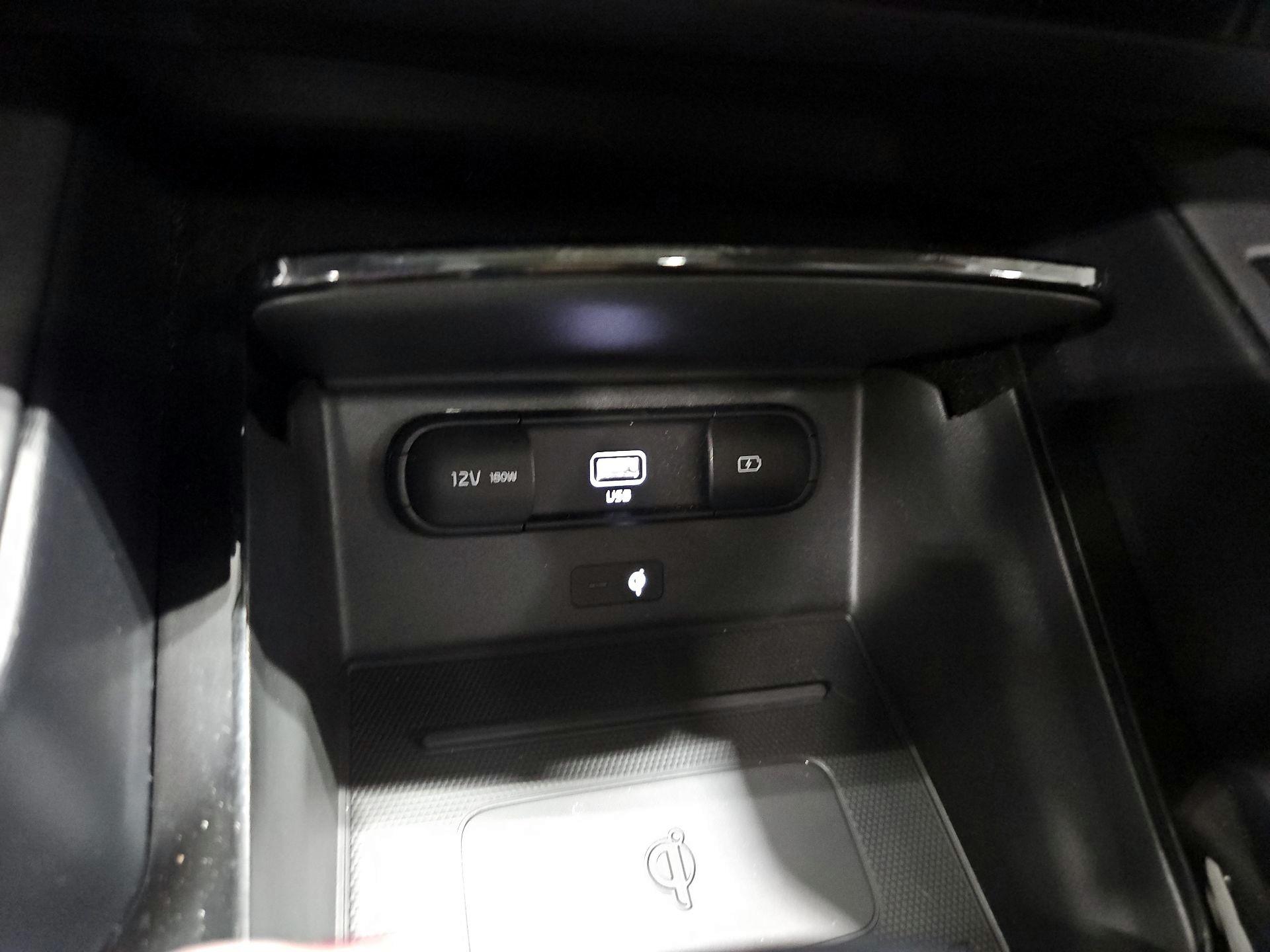 Thumbnail: 2021 Kia Telluride - 19