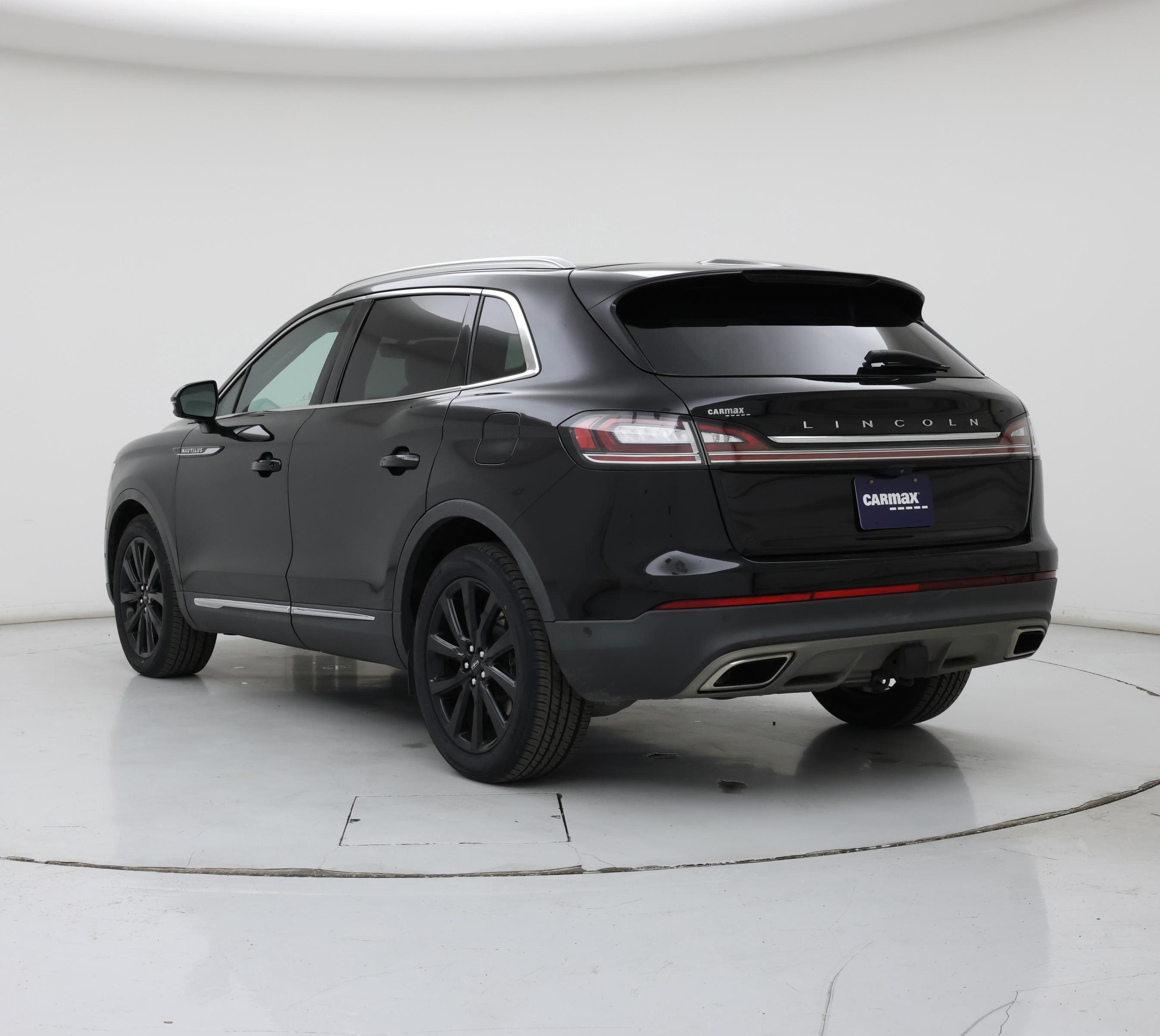 Thumbnail: 2022 Lincoln Nautilus - 2