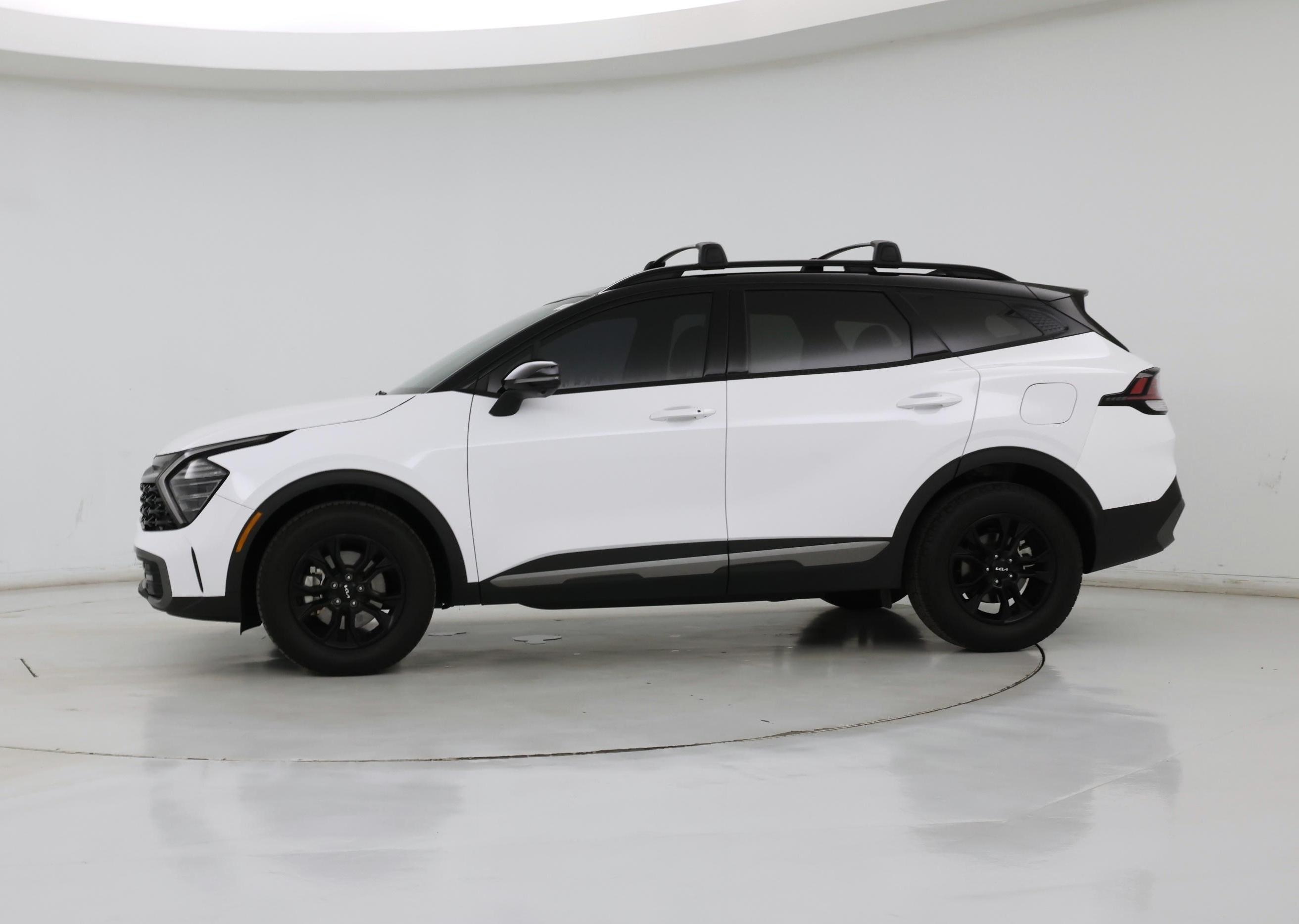 Thumbnail: 2023 Kia Sportage - 3