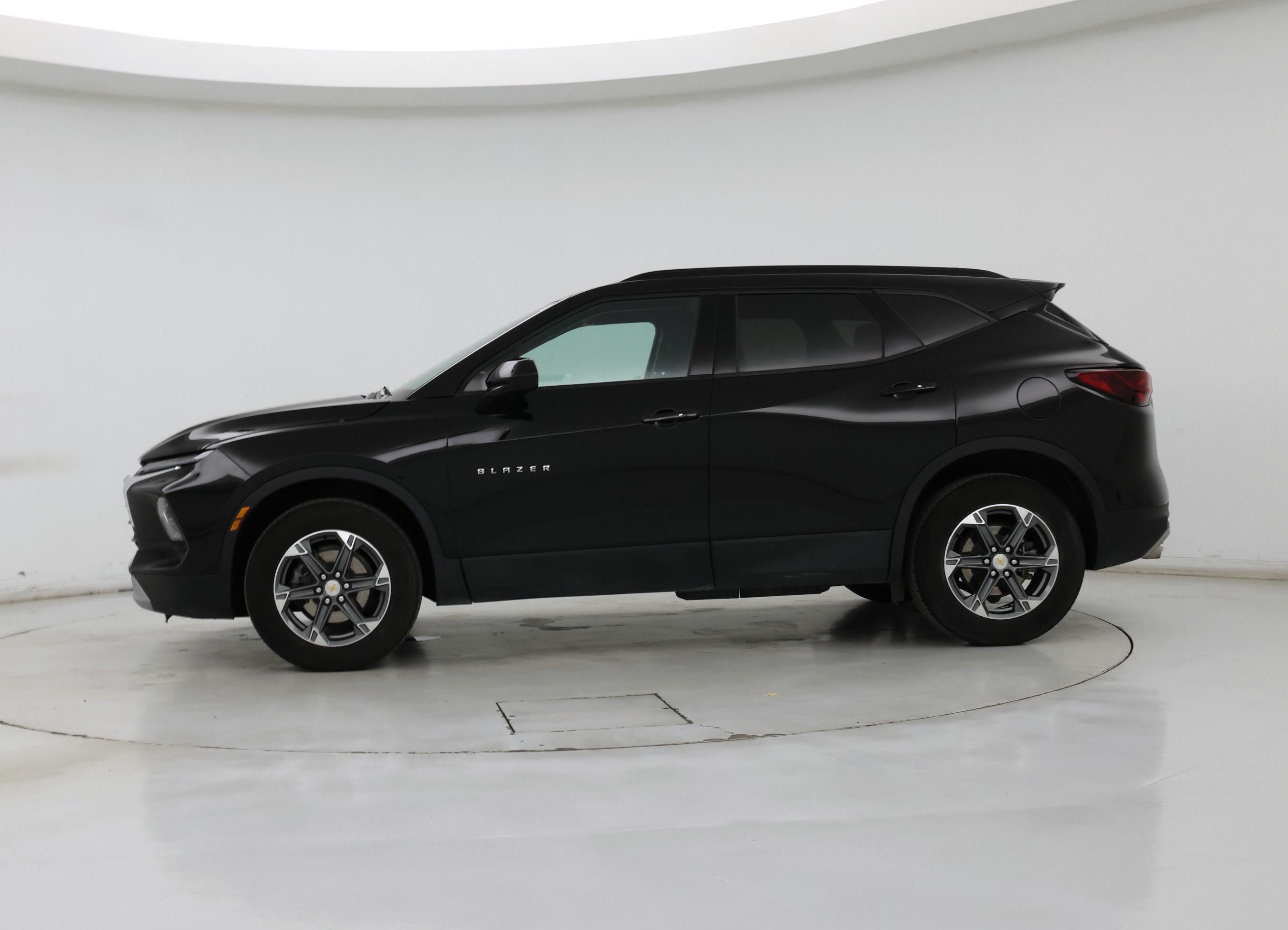 Thumbnail: 2024 Chevrolet Blazer - 3