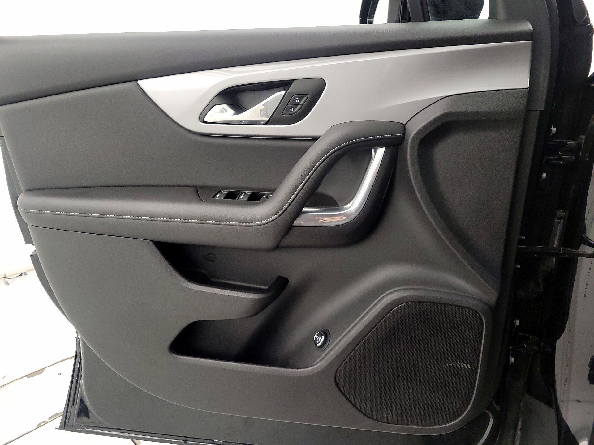 Thumbnail: 2024 Chevrolet Blazer - 12