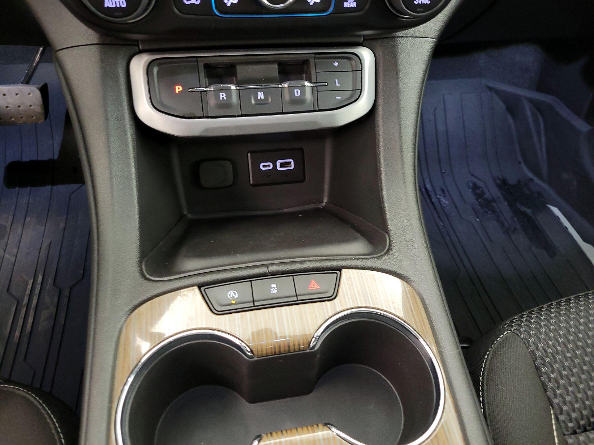 Thumbnail: 2023 GMC Acadia - 17