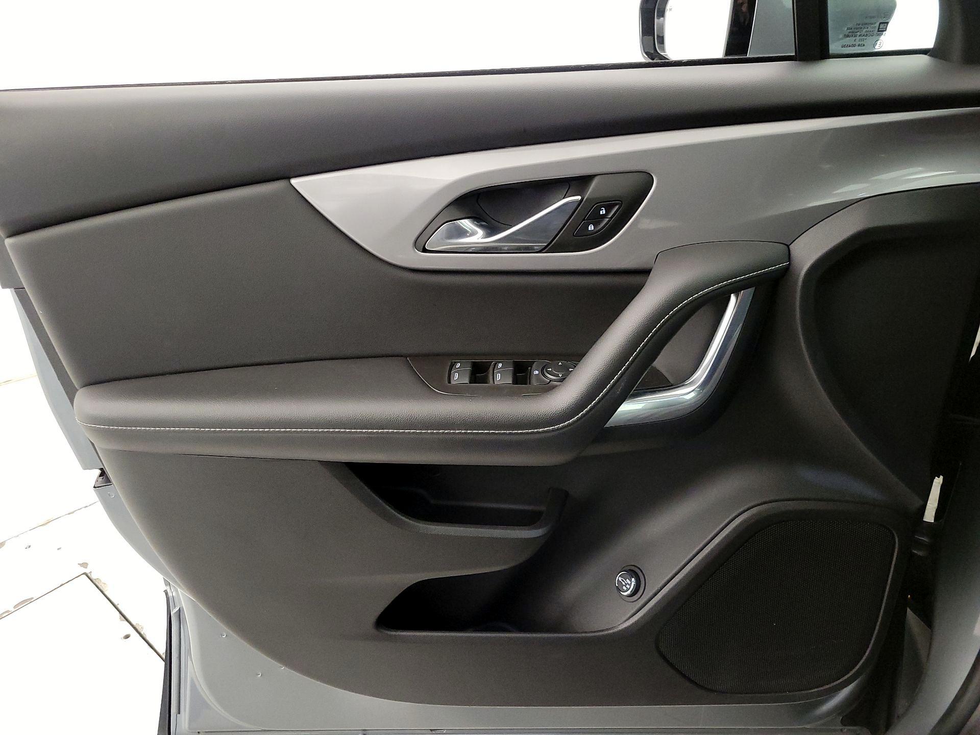 Thumbnail: 2023 Chevrolet Blazer - 12