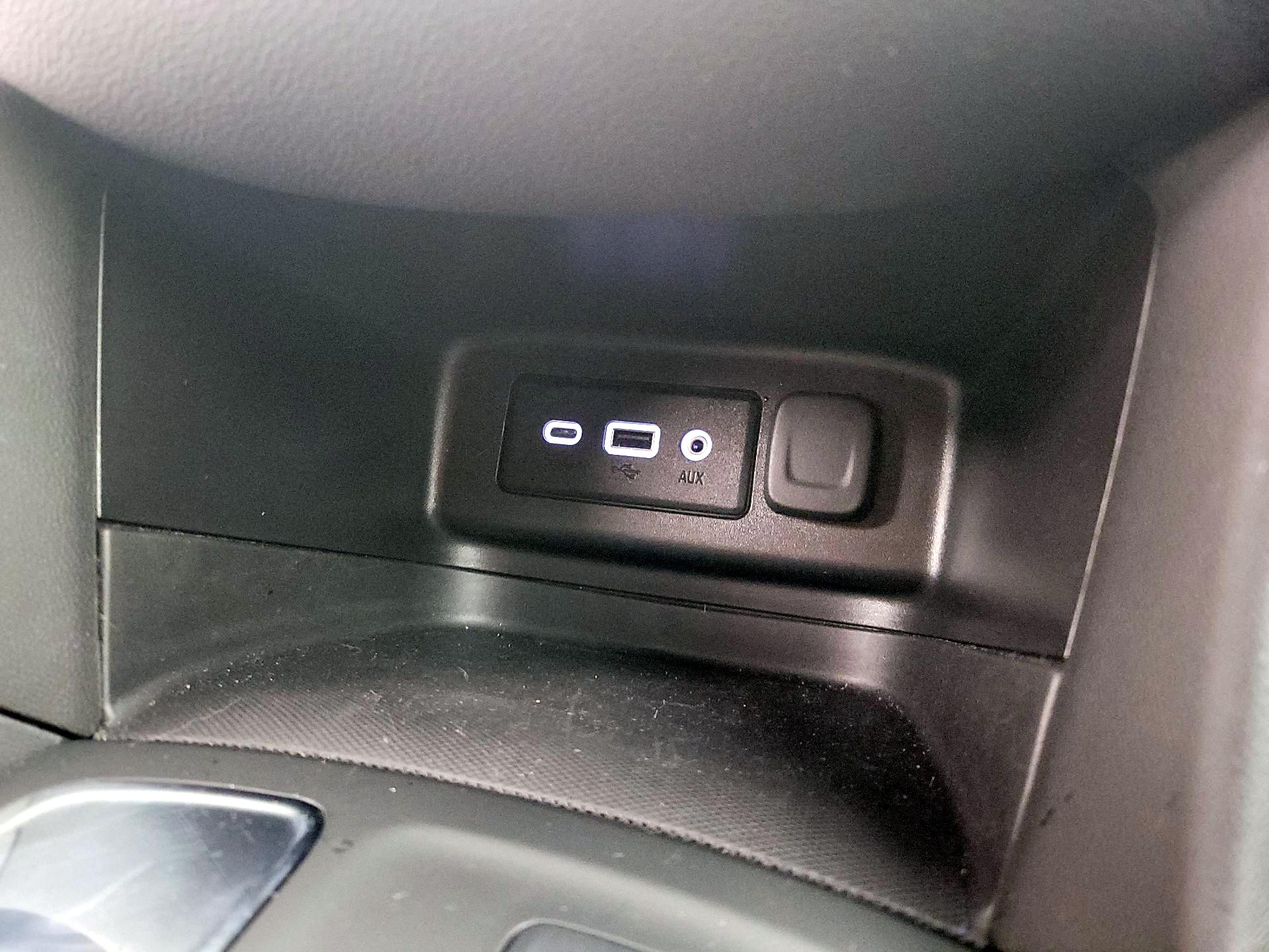 Thumbnail: 2024 Chevrolet Equinox - 18